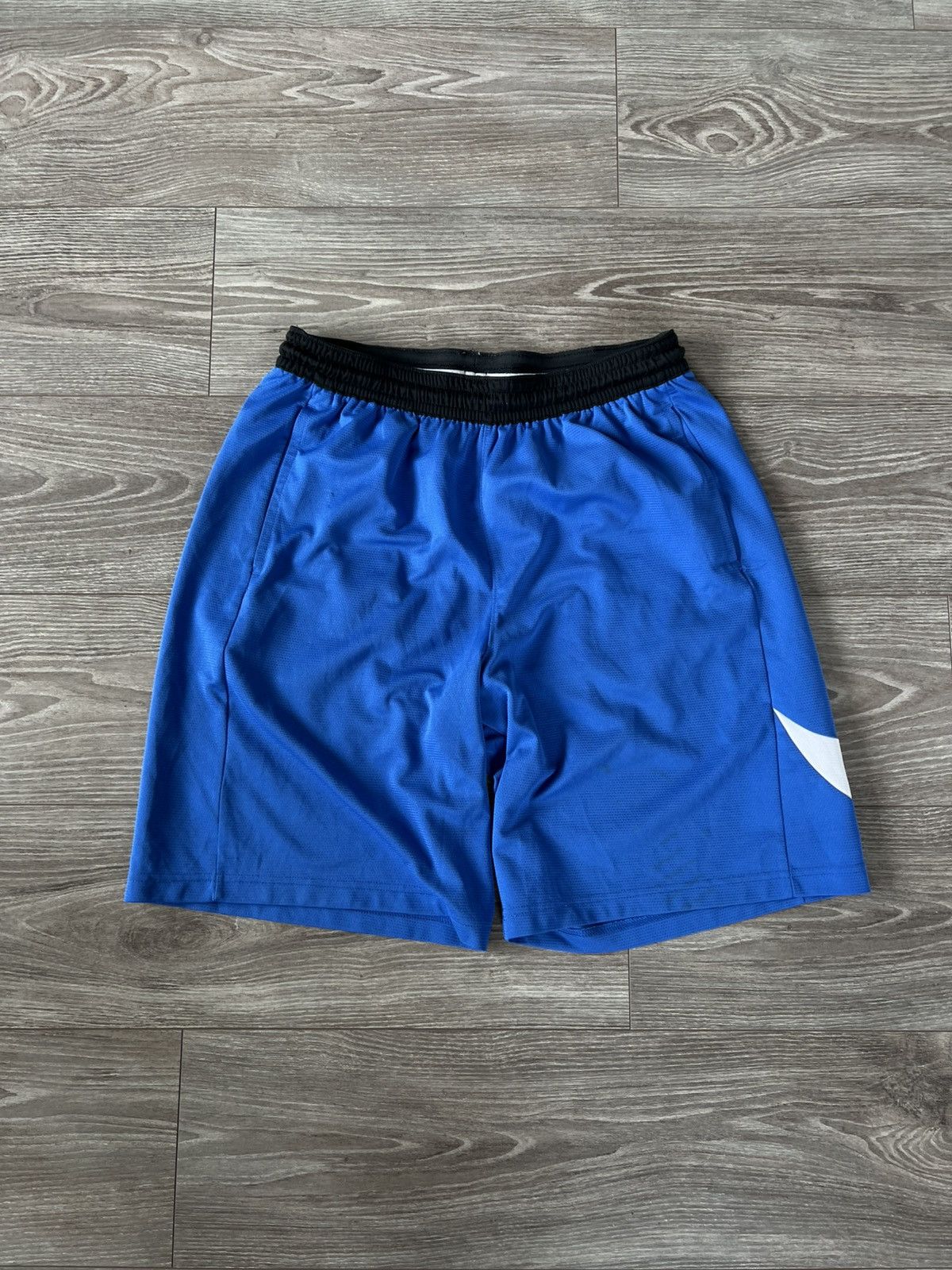 Nike Nike Big Swoosh Lite Weight Basketball/Gym Sport Shorts Size US 34 / EU 50 - 6 Thumbnail