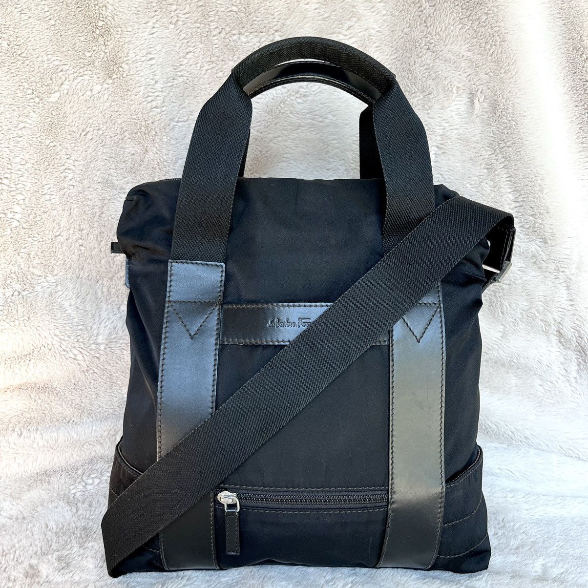 Salvatore Ferragamo Salvatore Ferragamo Unisex Black 2-Way Messenger Bag Size ONE SIZE - 2 Thumbnail