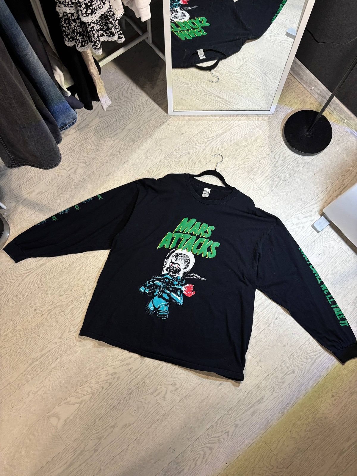 Band Tees Mars Attack long sleeve Size:3XL (XXXL) Size US XXL / EU 58 / 5 - 2 Thumbnail
