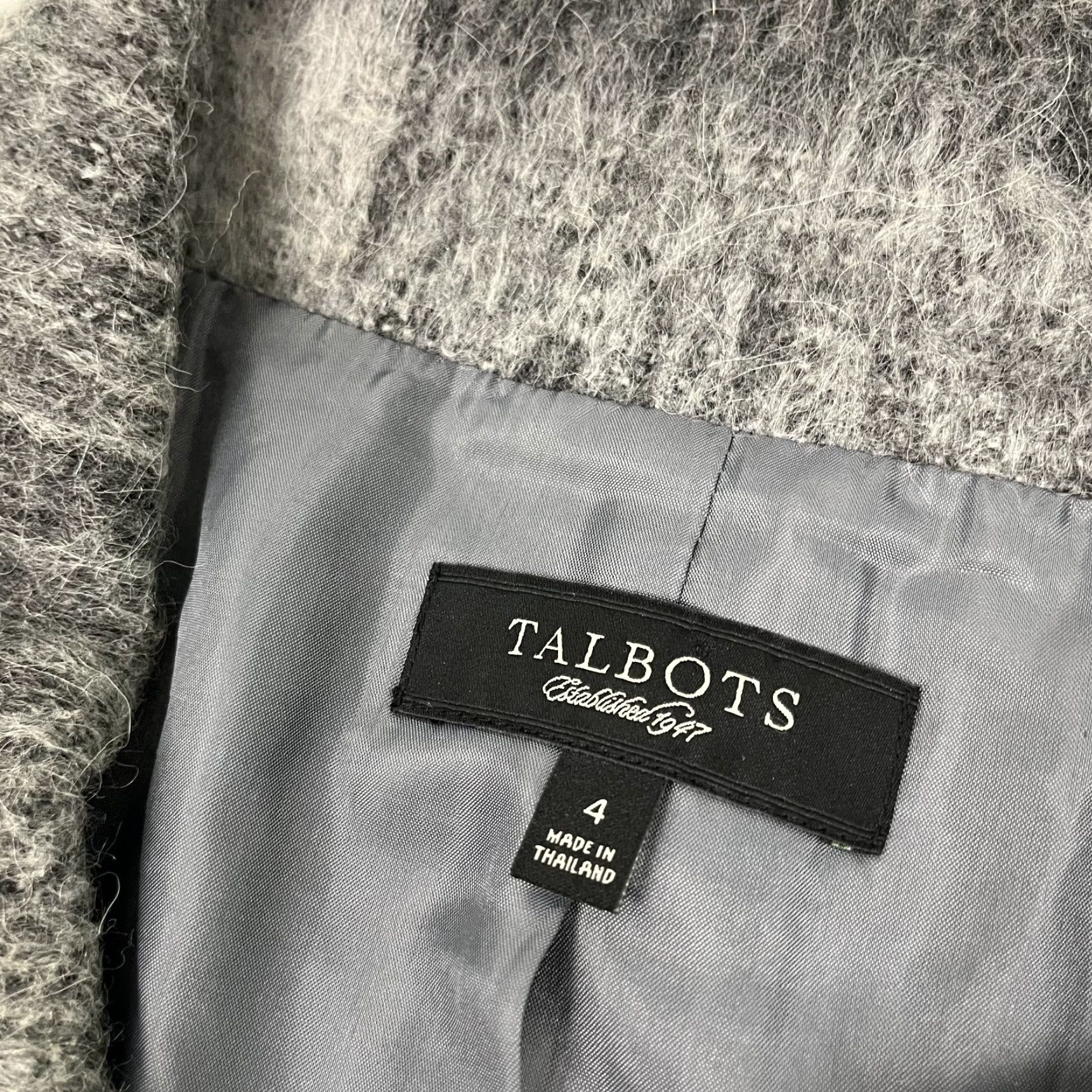 Talbots **Talbots Women's Gray Wool Alpaca Blazer Jacket Size 4 Classic** User: **Talbots Women's Gray Wool Blazer Jacket Size 4 Classic** Size S / US 4 / IT 40 - 2 Thumbnail