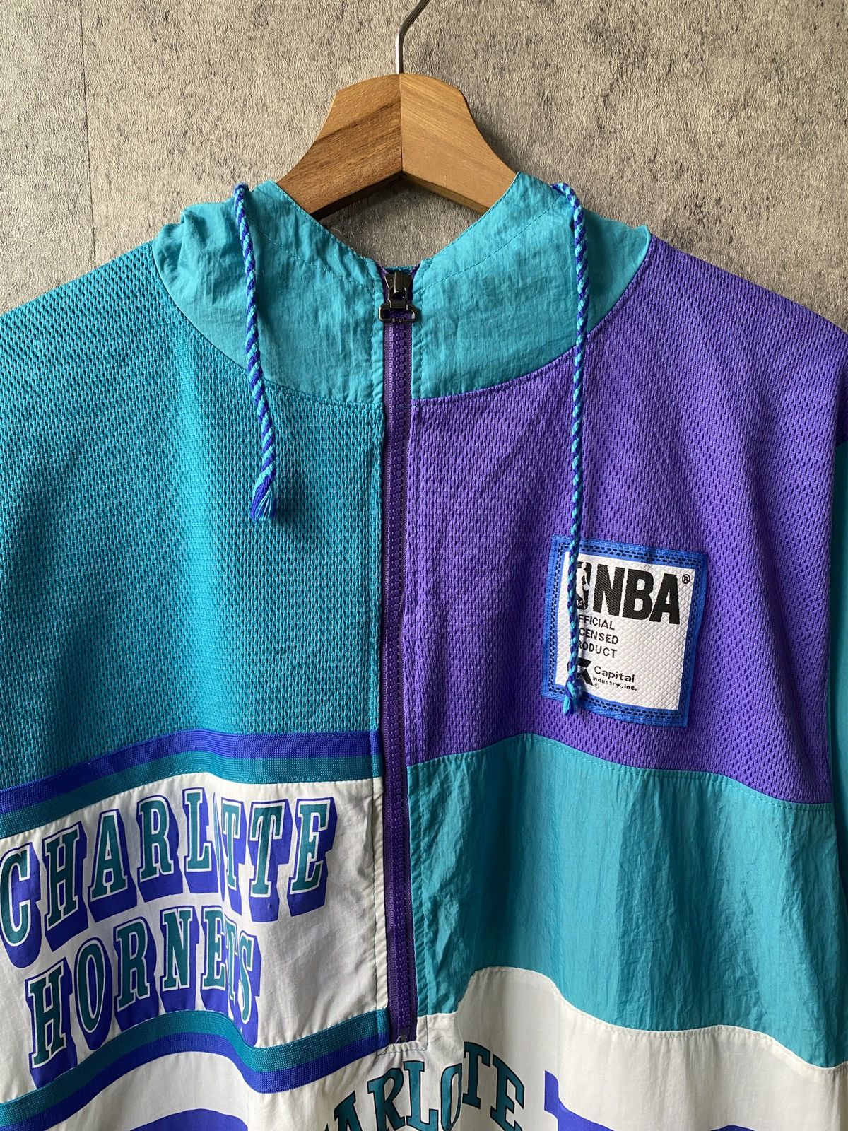 Vintage Vintage 90’s NBA Charlotte Hornets Team Hoodie Jacket Size US L / EU 52-54 / 3 - 3 Thumbnail