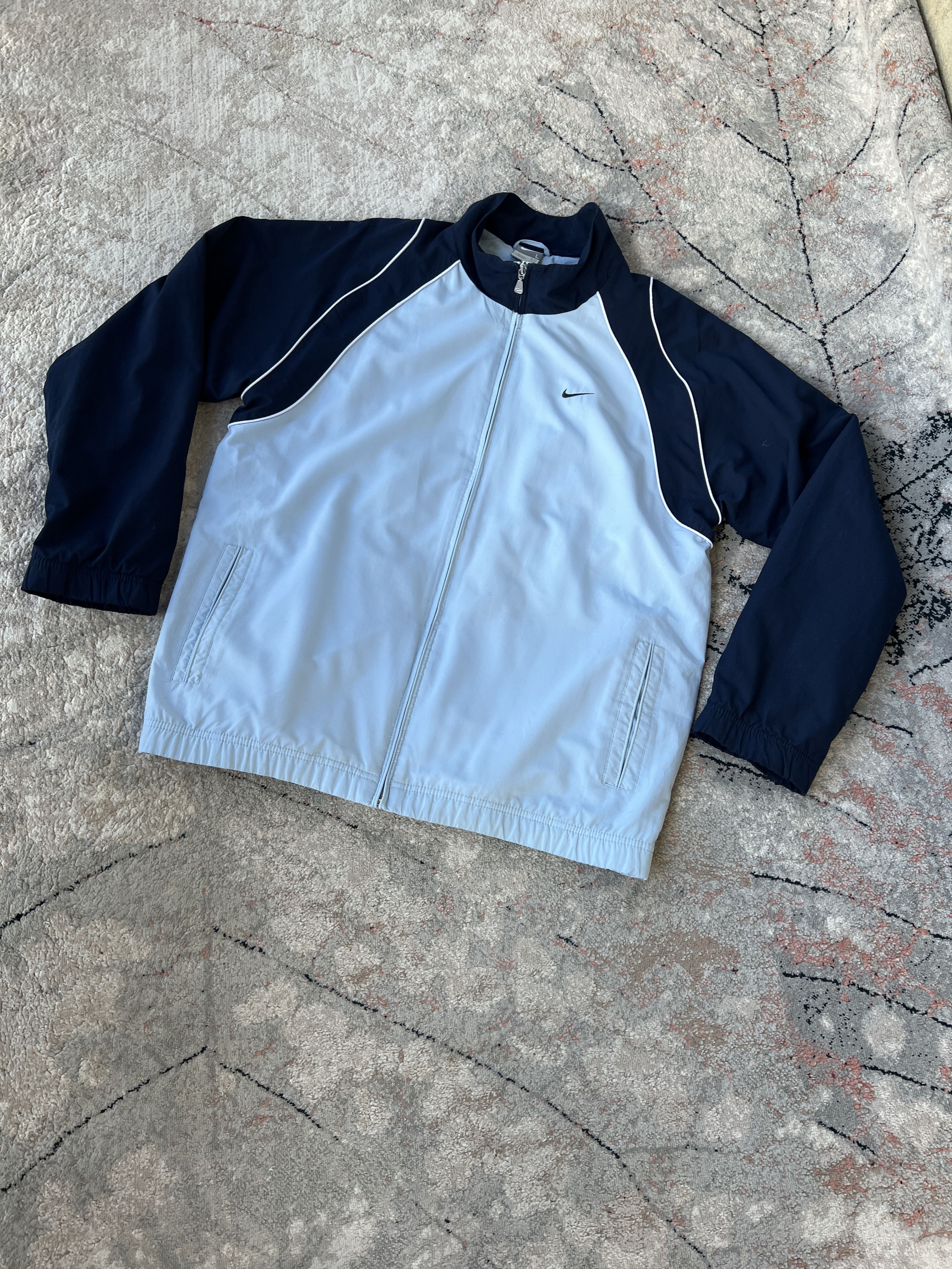 Nike Nike Vintage Jacket Size US L / EU 52-54 / 3 - 1 Thumbnail