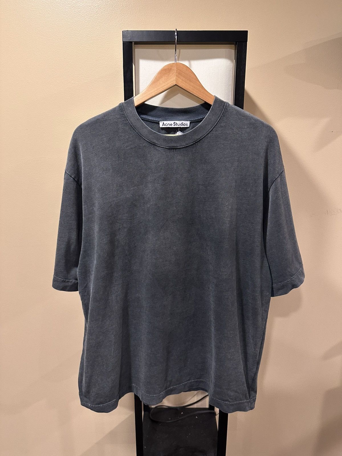 Acne Studios Acne Studios Relaxed Vintage Fade Graphite Crew Neck Tee Size US L / EU 52-54 / 3 - 13 Thumbnail