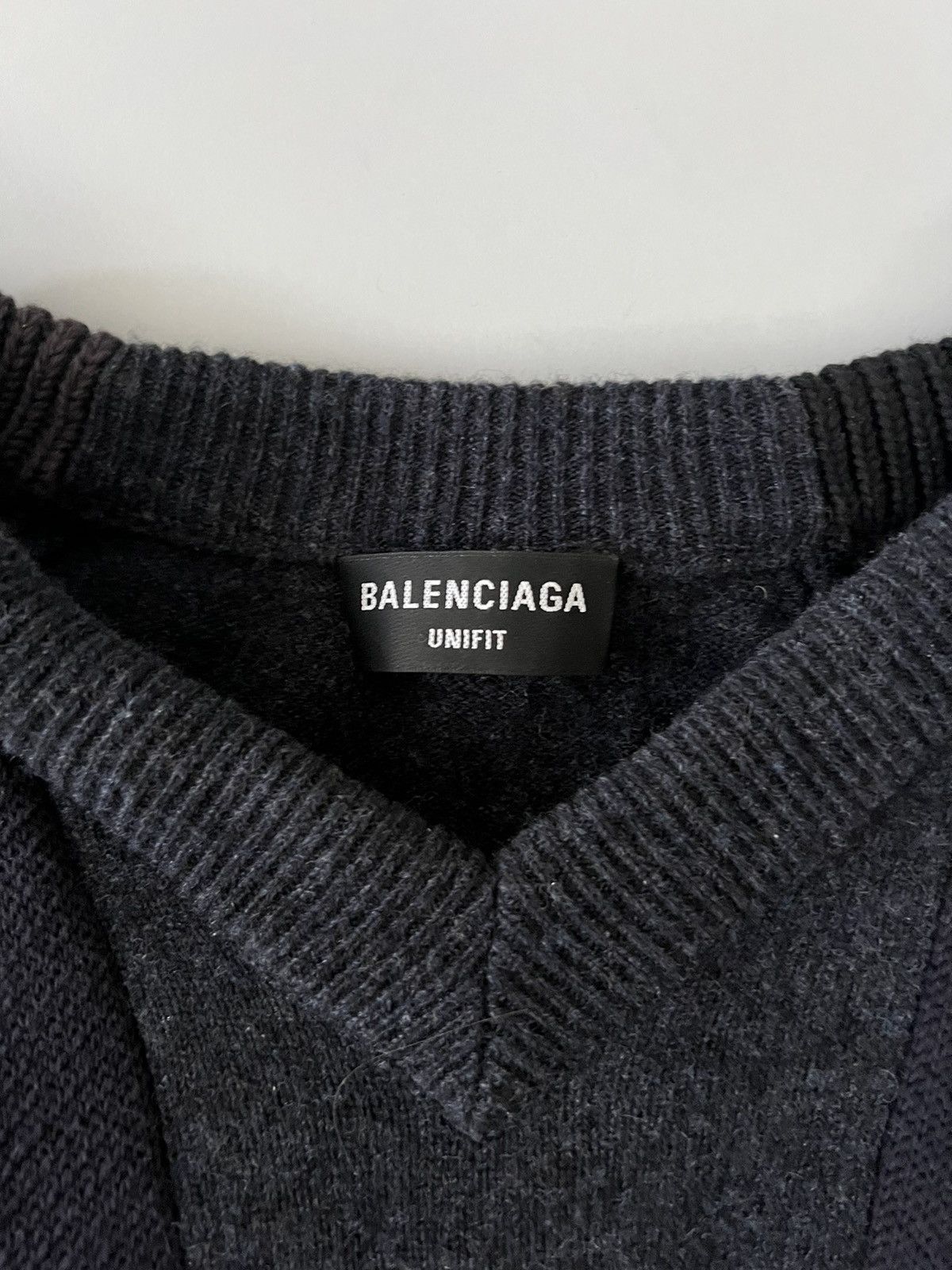 Balenciaga Balenciaga Balenciaga Cut Up Sweater Size US XS / EU 42 / 0 - 8 Thumbnail