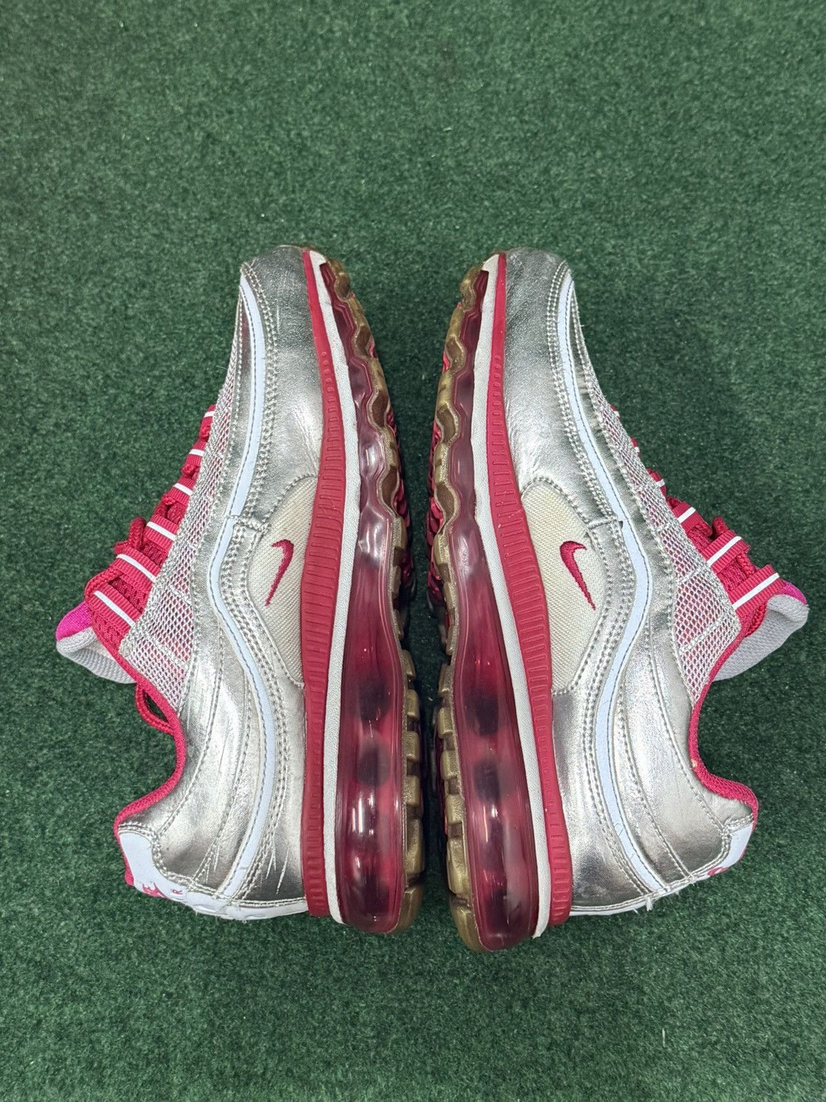 Nike 2010 Nike Air Max 24-7 Silver and Pink 397292-007 Size US 8 / IT 38 - 4 Thumbnail