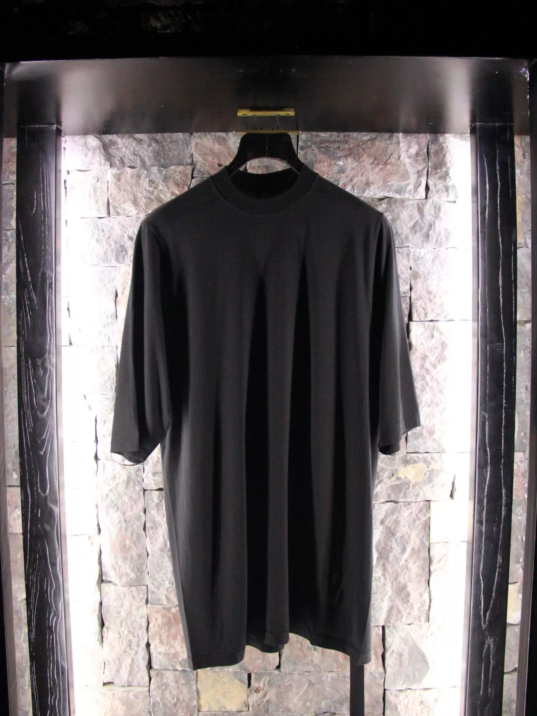 Rick Owens Rick Owens Black Short Sleeve Shirts Men s Size US S / EU 44-46 / 1 - 1 Thumbnail