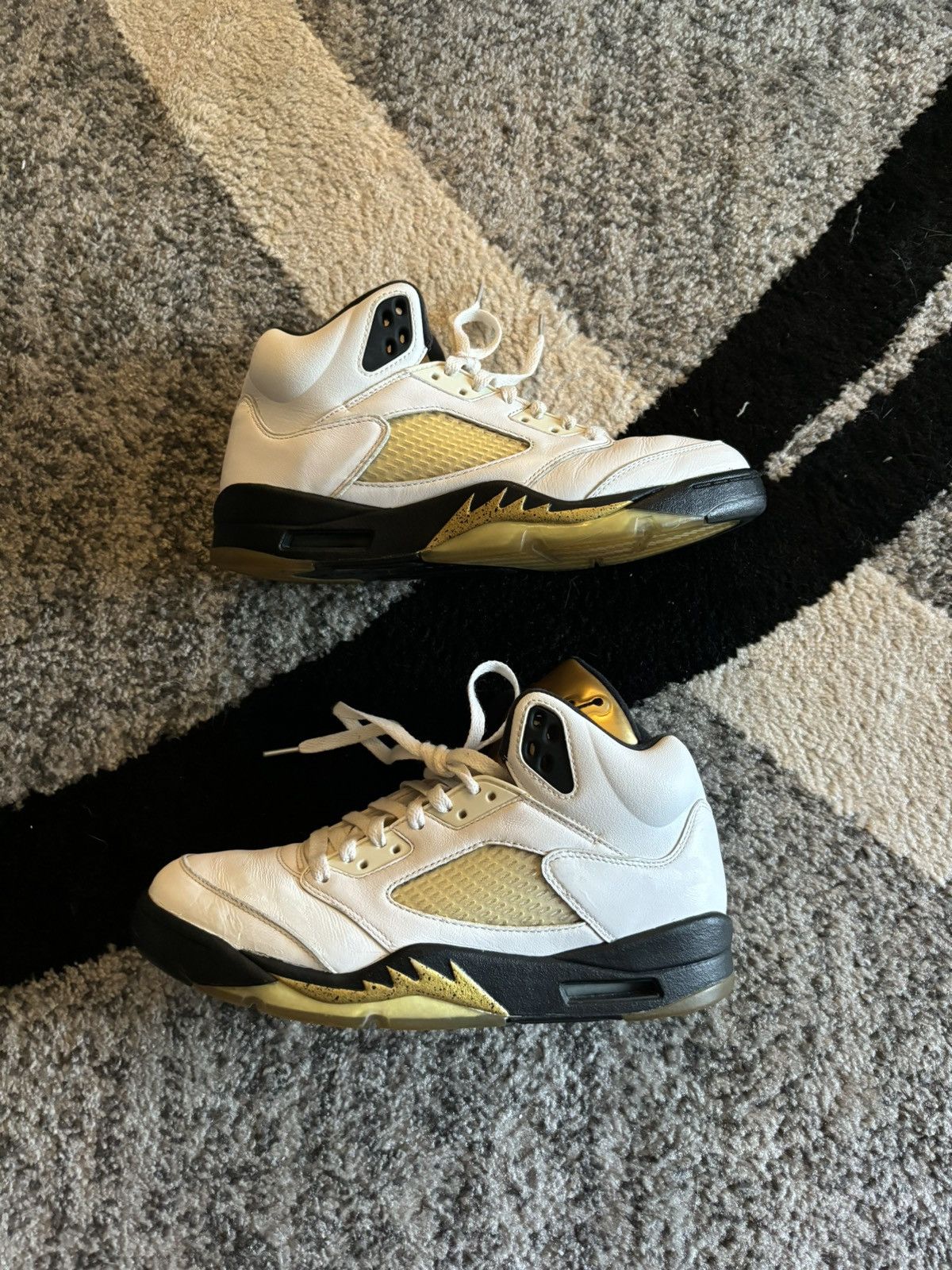 Jordan Brand Air Jordan 5 Olympics Size US 9.5 / EU 42-43 - 2 Thumbnail