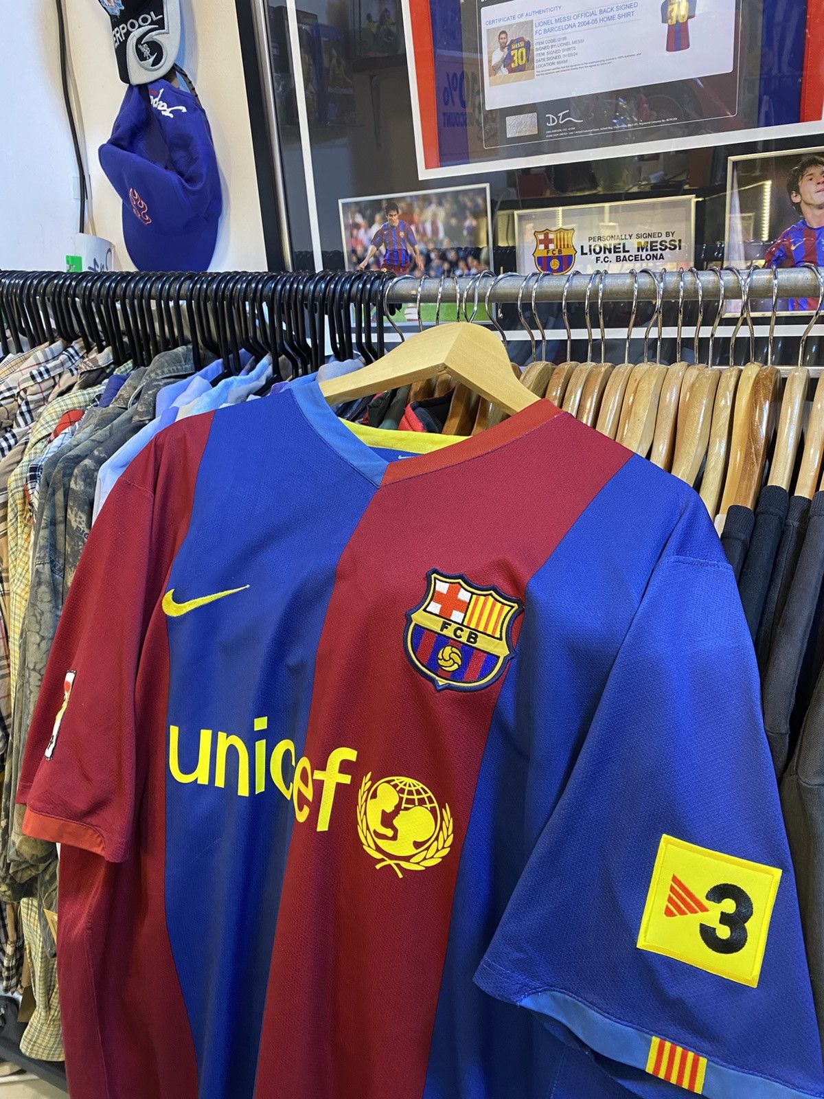 Nike Vintage Y2K FC Barcelona Home Kit MESSI 19 Size US XL / EU 56 / 4 - 4 Thumbnail