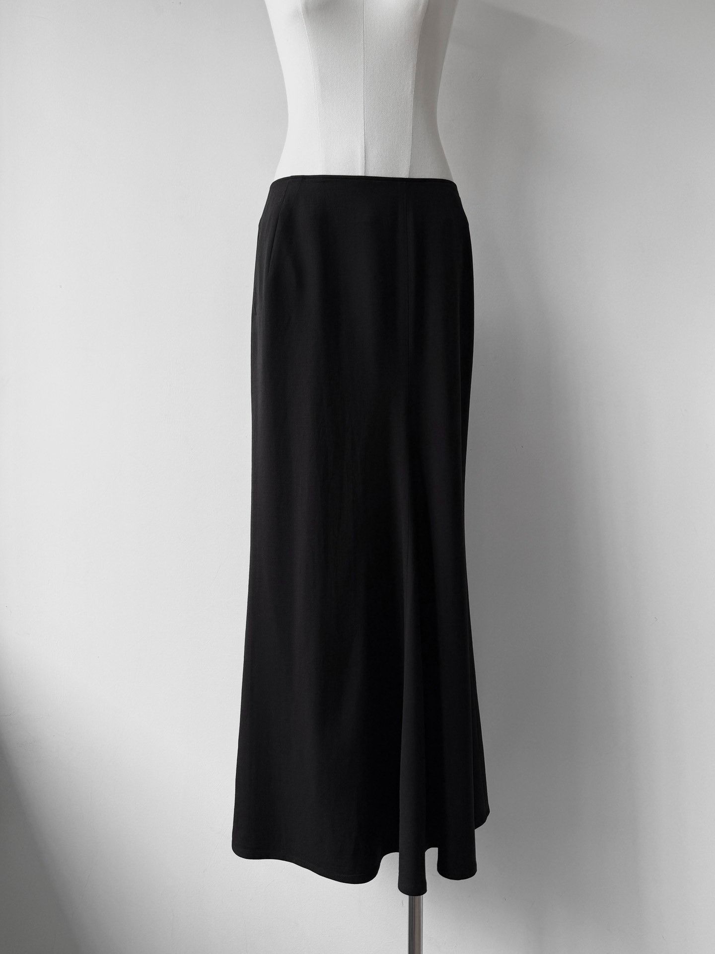 Yohji Yamamoto Yohji Yamamoto 24AW Swing Tail Maxi Skirt Size 38" / US 16 / IT 52 - 1 Thumbnail