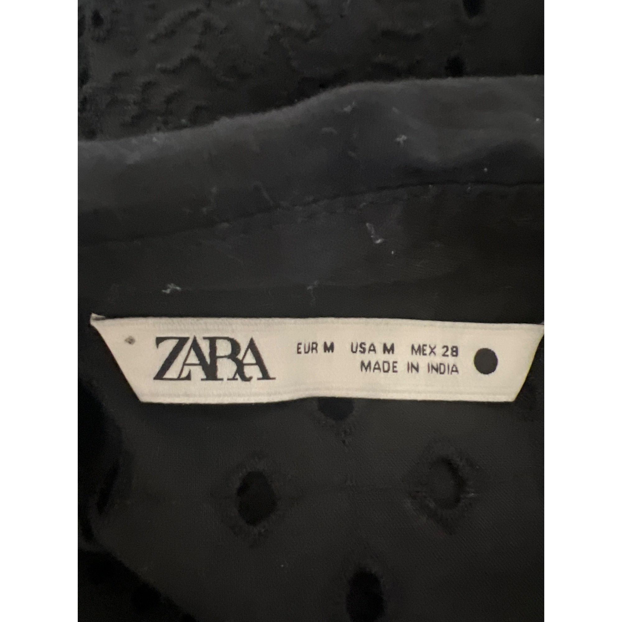 Zara Zara Black Embroidered Eyelet Button-Up Shirt Size M / US 6-8 / IT 42-44 - 5 Thumbnail