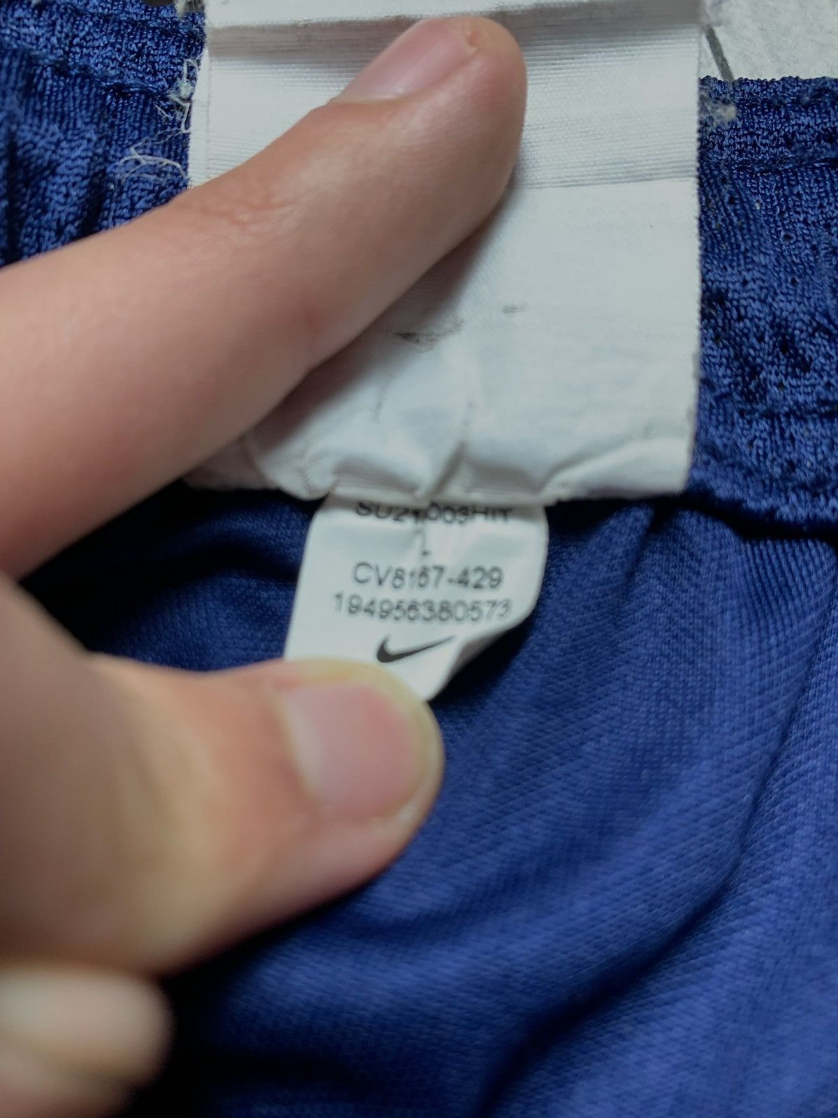 Nike × Vintage Vintage Nike Tottenham Spurs soccer shorts logo size L navy Size US 34 / EU 50 - 4 Thumbnail