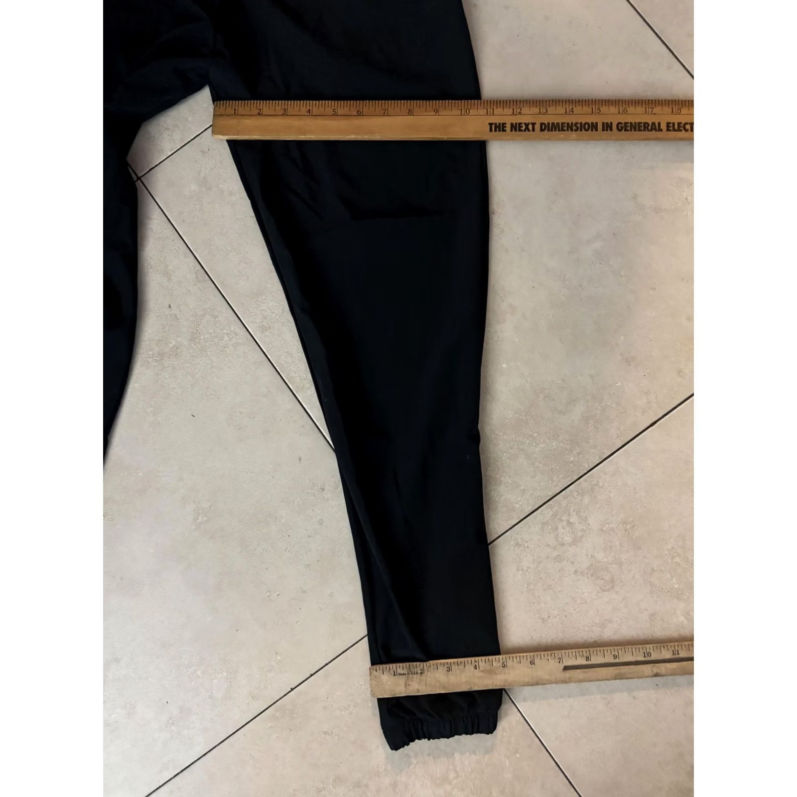 Under Armour Under Armour Pants Mens S Black Woven Jogger Elastic Athletic Training Sets Pockets Gym & Training Mens Front Qt Logo Size US 29 - 8 Thumbnail