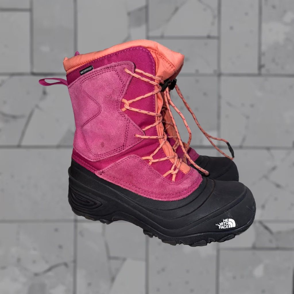 The North Face NORTH FACE Boots Suede Leather Wool LIners Pink Women 6 Snow Boot Leather Outsole Womens Size US 6 / IT 36 - 1 Thumbnail