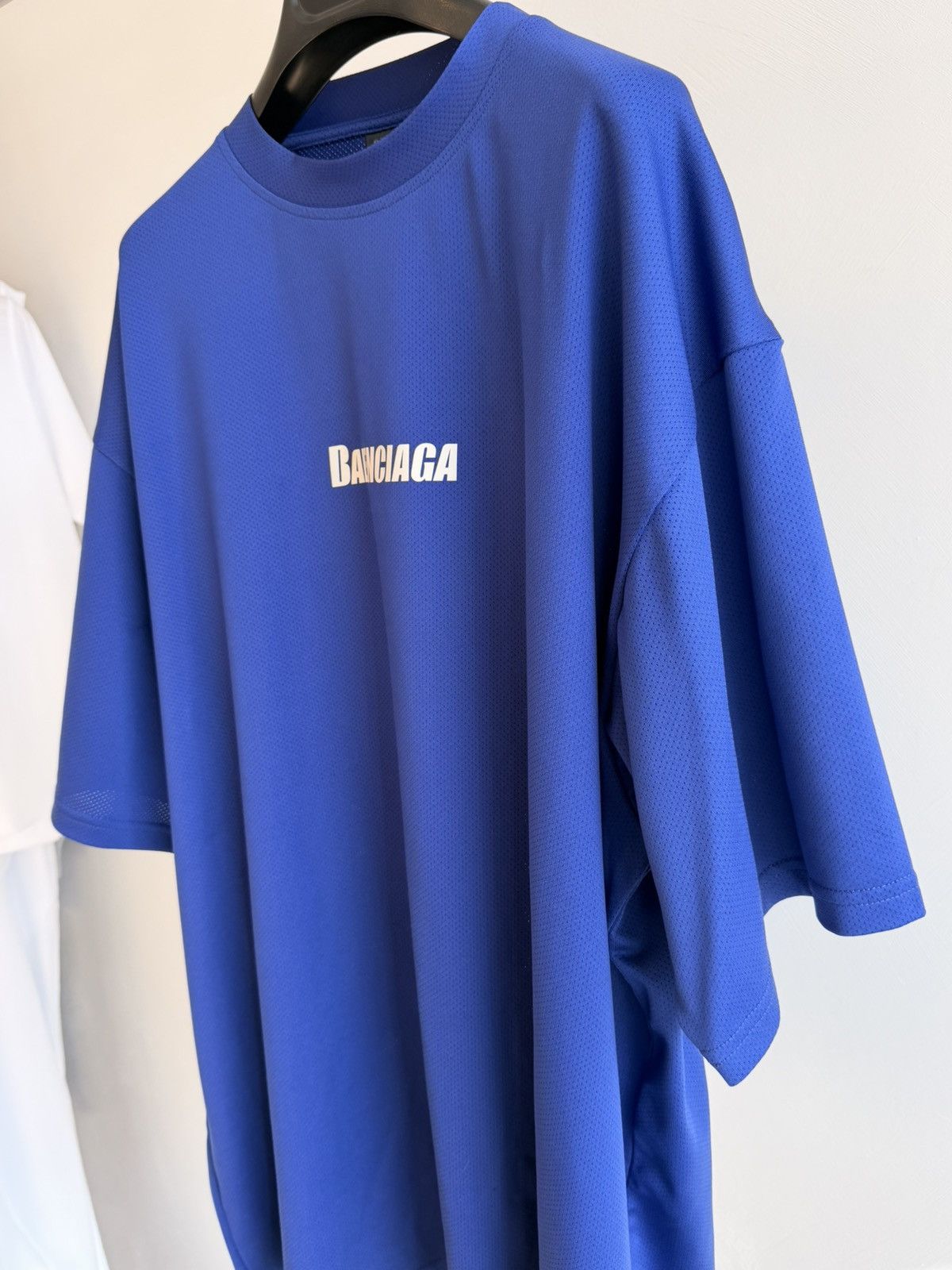 Balenciaga Balenciaga Long Sleeve Technical Mesh Swim Tee Blue Size M Size US M / EU 48-50 / 2 - 4 Thumbnail
