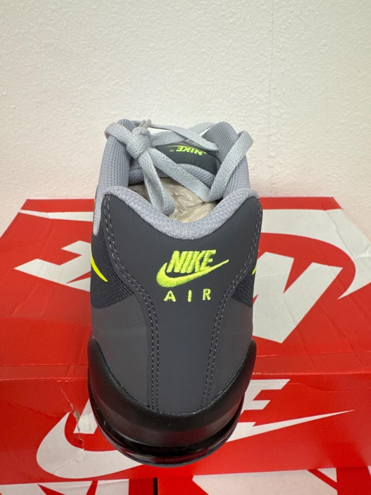 Nike Nike Men's Air Max Running Shoes Size US 9 / EU 42 - 4 Thumbnail
