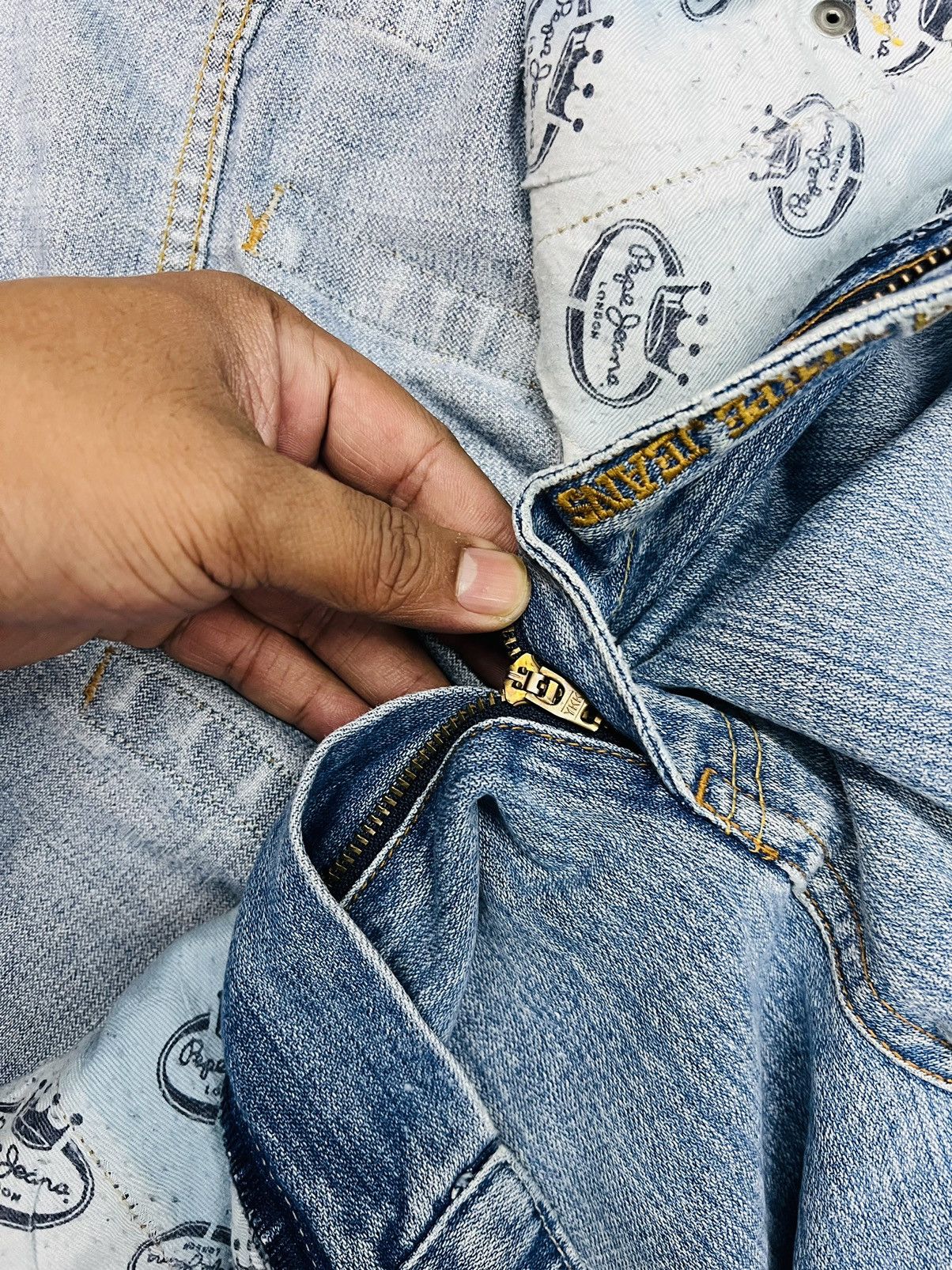 Pepe Jeans Vintage Y2K Pepe UK Goldseries Super Baggy Skater Jeans Size US 42 / EU 58 - 9 Thumbnail