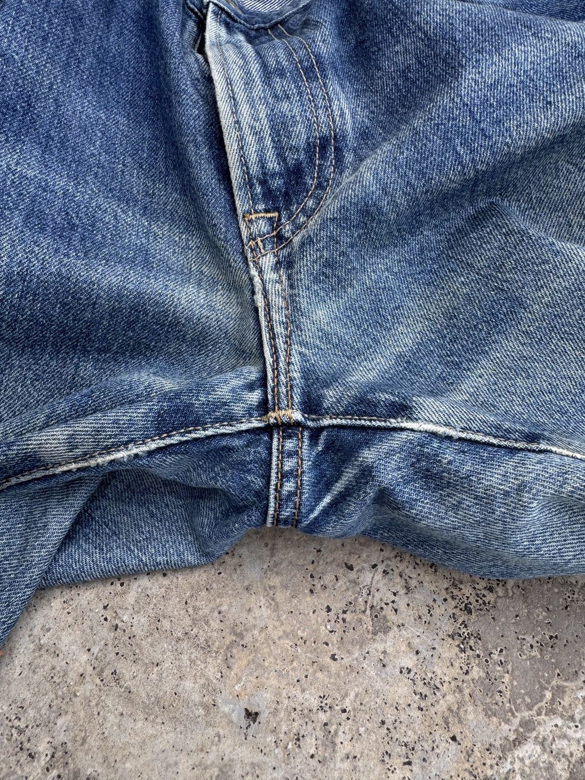 Uniqlo Vintage Uniqlo Distressed Jeans Size US 34 / EU 50 - 6 Thumbnail