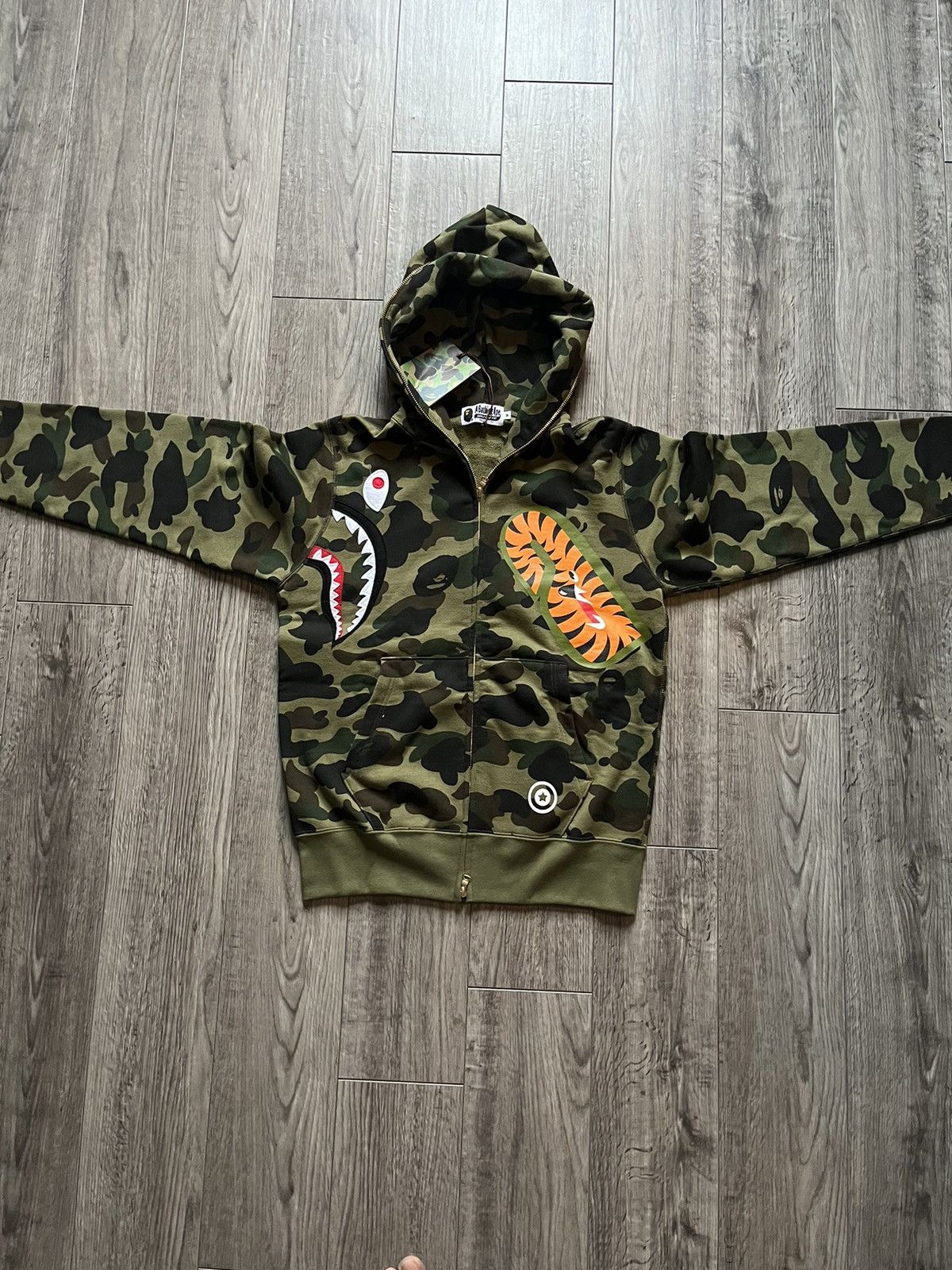 Bape 1st Camo Shark Full Zip Hoodie Size US M / EU 48-50 / 2 - 2 Thumbnail