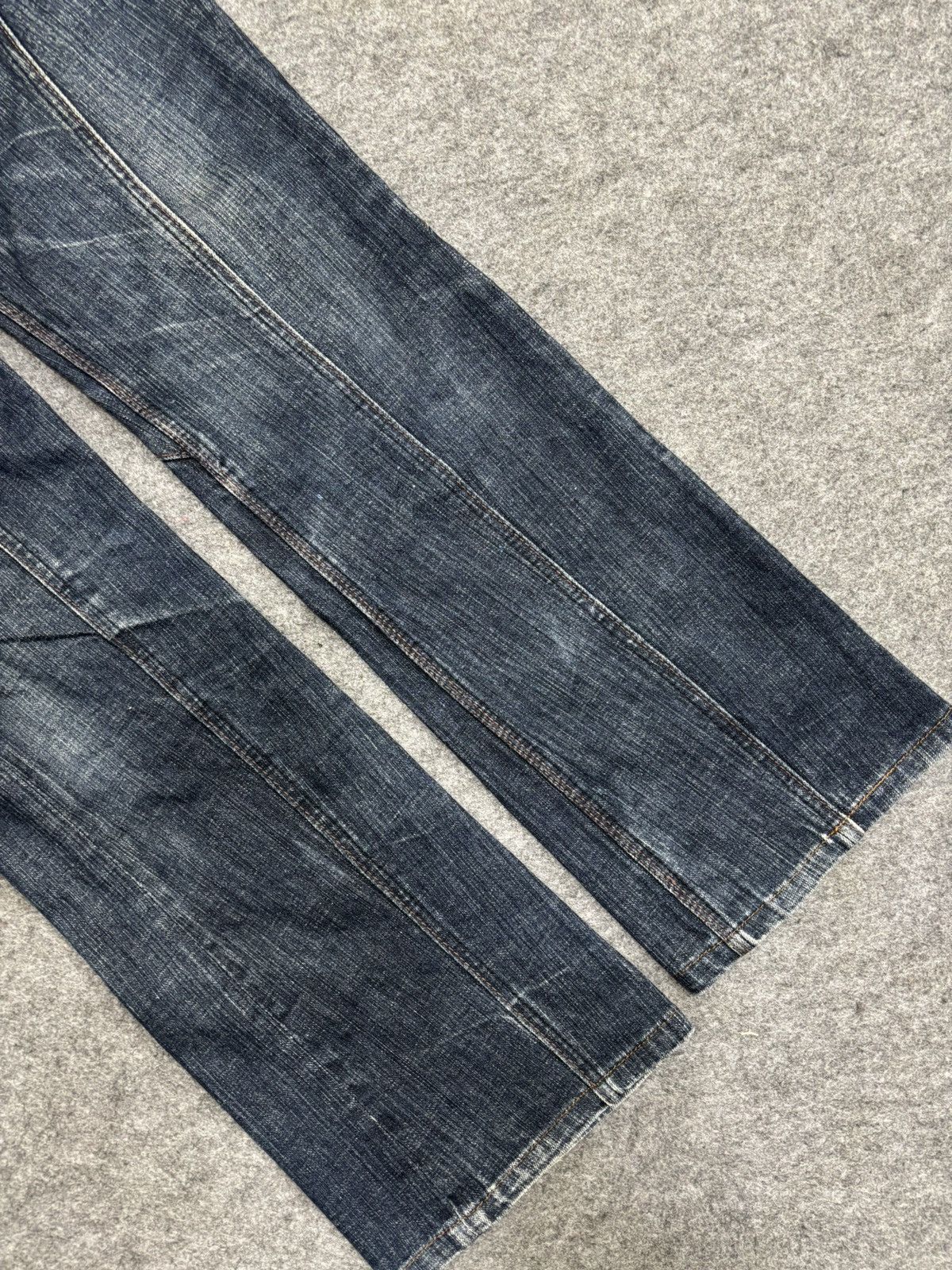 HIDEAWAYS 💥Avant Garde💥Hideaways Multiple Seam Flare Denim F621 Size US 31 - 11 Thumbnail