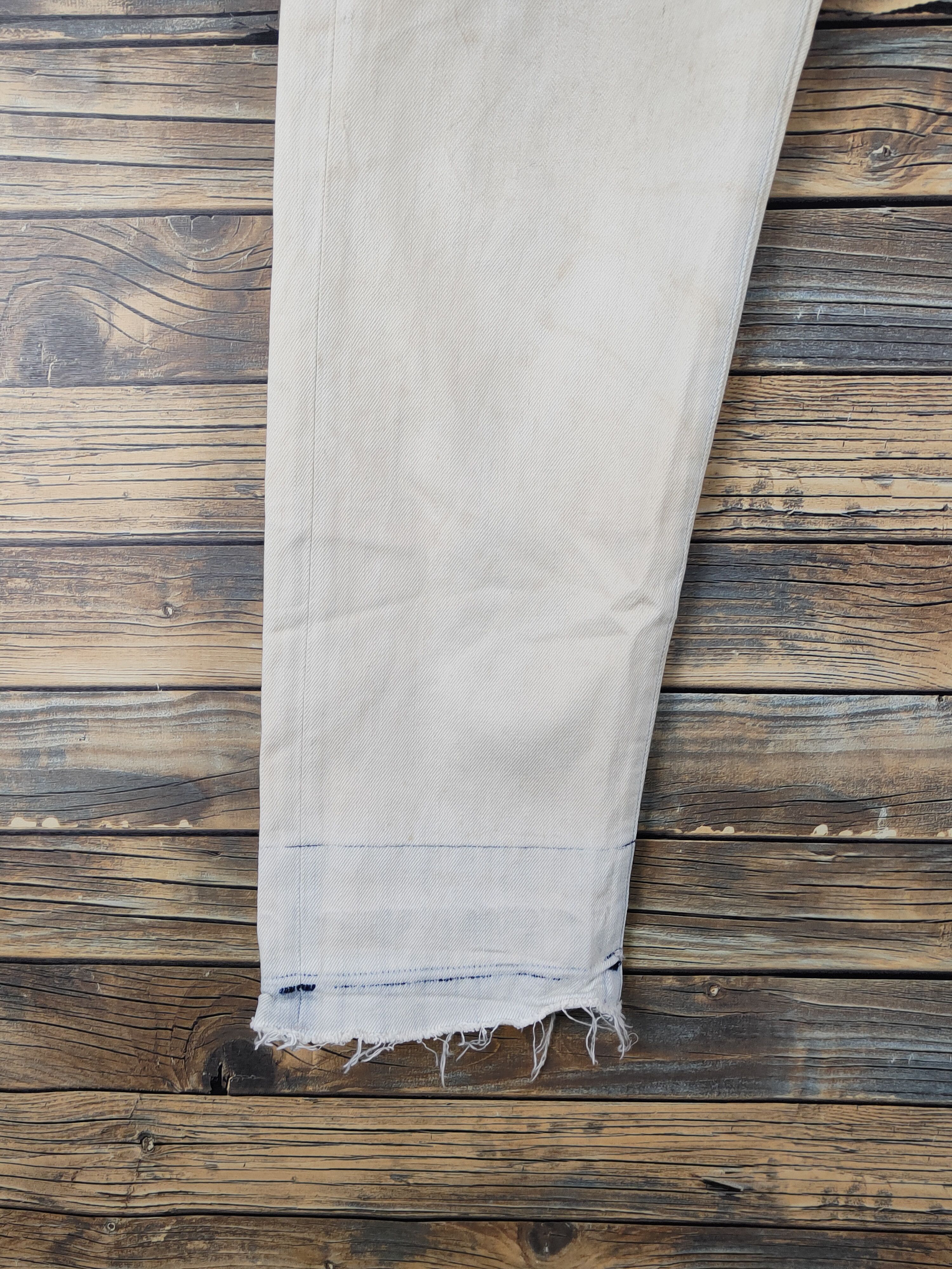 Journal Standard Journal Standard Faded Distressed Ripped Jeans #W1479 Size US 34 / EU 50 - 4 Thumbnail