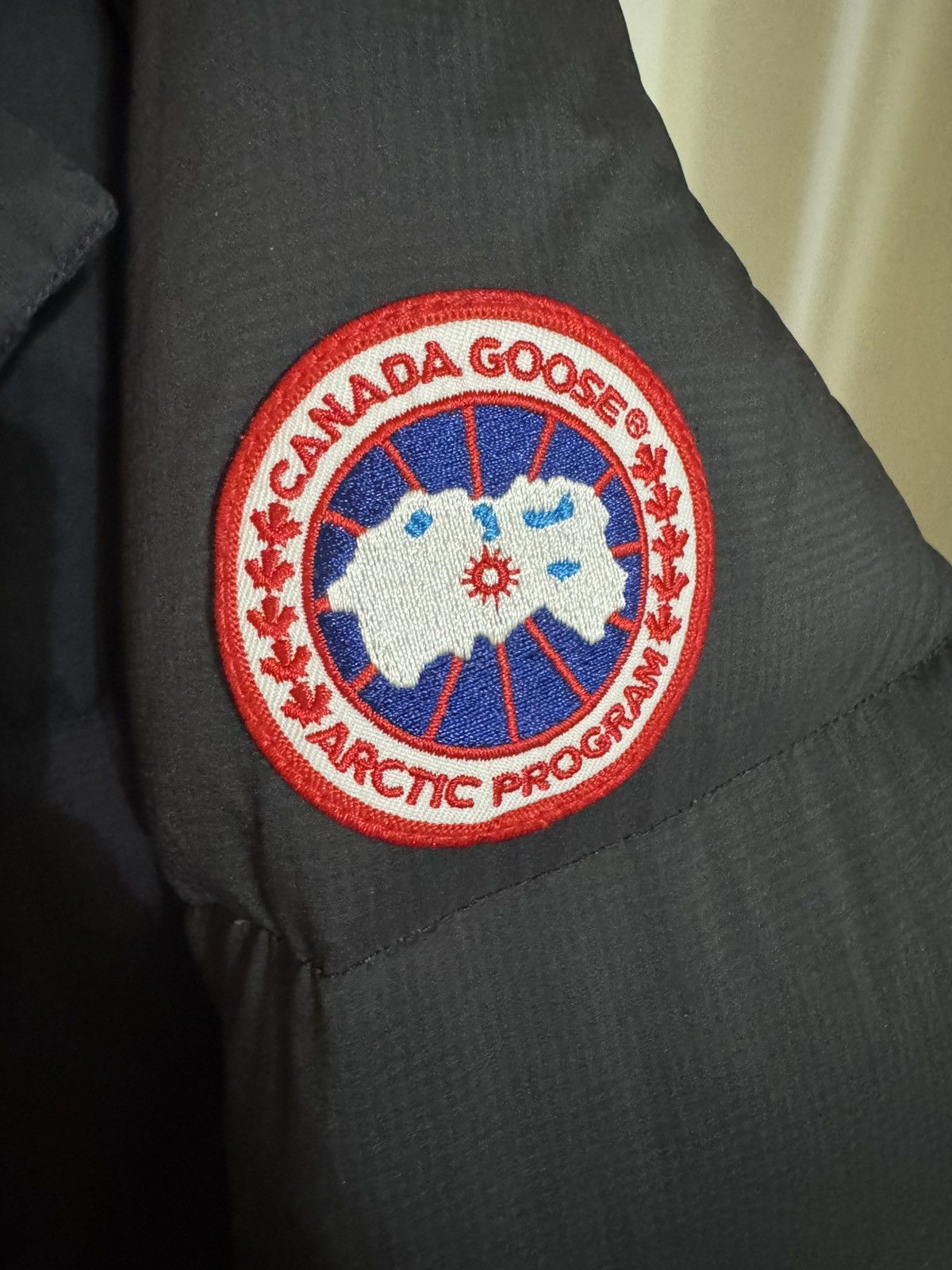 Canada Goose Armstrong 750 Fill Power Down Jacket Size US XS / EU 42 / 0 - 6 Thumbnail
