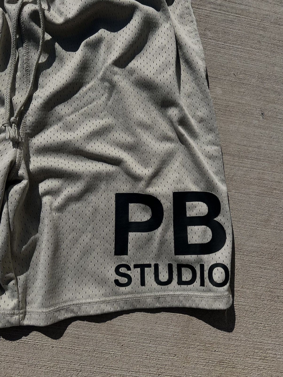 Pacsun PACSUN Playboy Studio Shorts Size US 33 - 2 Thumbnail