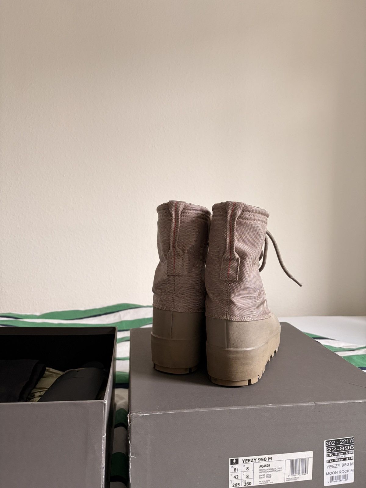 Yeezy Yeezy 950 Moonrock OG 2015 Size US 8.5 / EU 41-42 - 3 Thumbnail