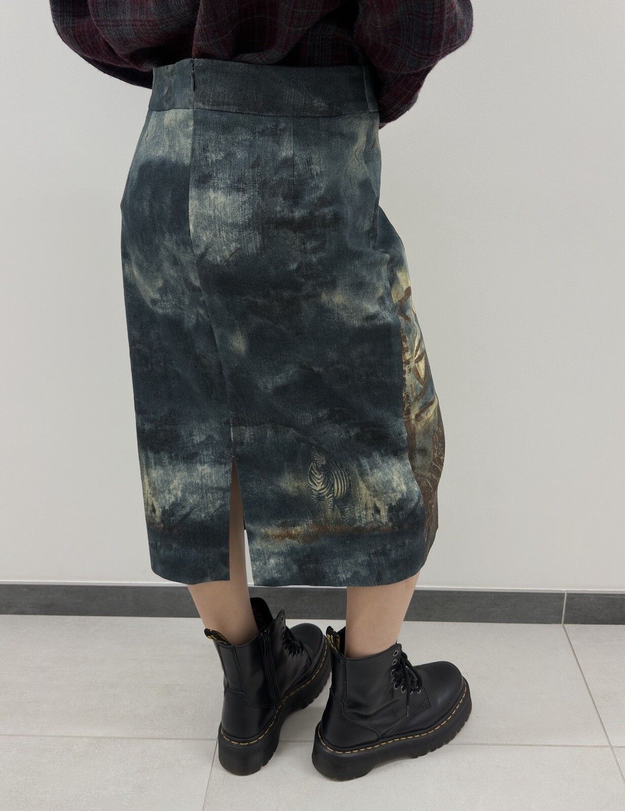 Vintage Olsen Y2K midi skirt animal print leopard vintage 2000’s Size 30" / US 8 / IT 44 - 7 Thumbnail