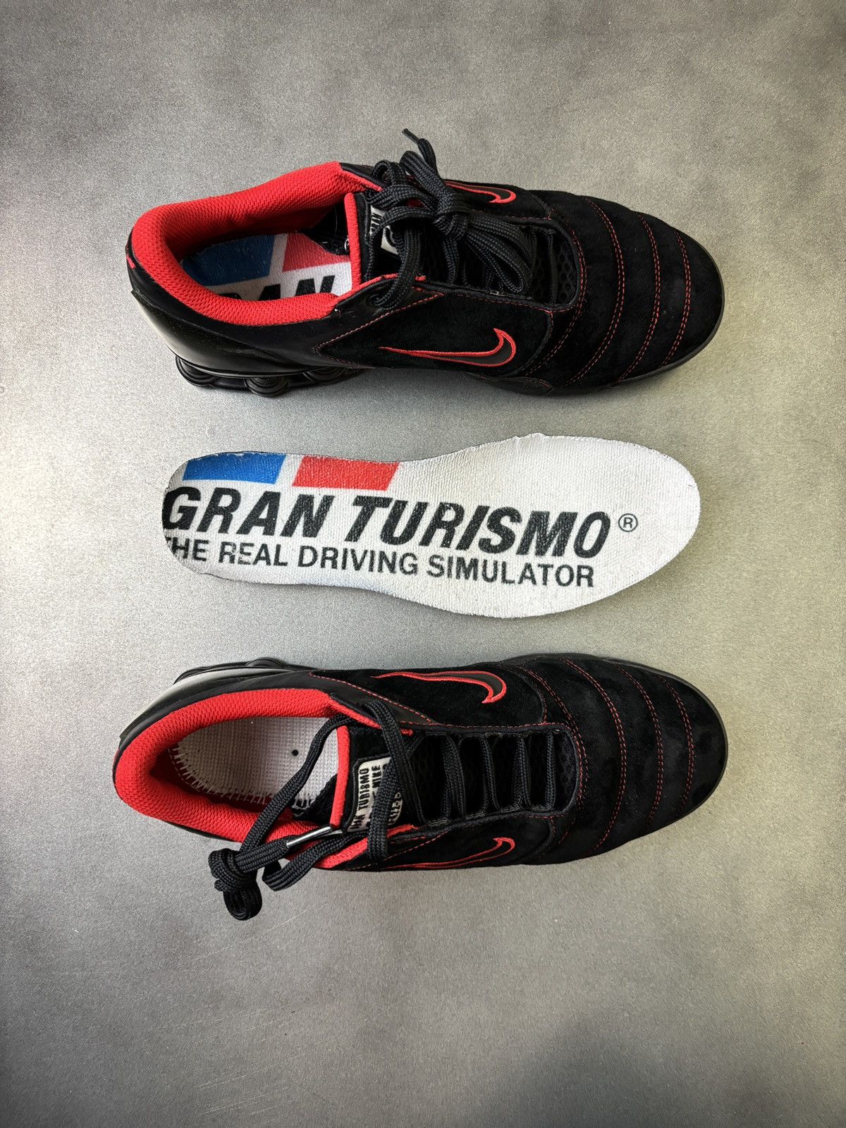 Nike 2005 Nike Shox Total Magia II Gran Turismo 4 PS2 Vintage 7.5 Size US 9 / IT 39 - 4 Thumbnail