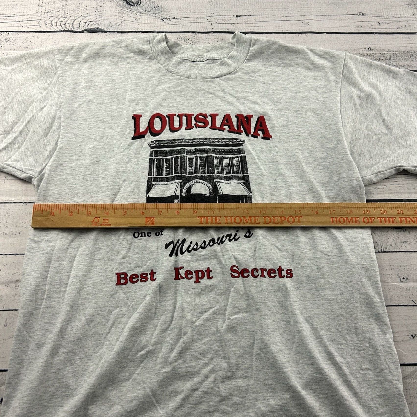 Vintage Vintage Louisiana Missouri Short Sleeve T Shirt Men's Size M Gray Size US M / EU 48-50 / 2 - 4 Thumbnail