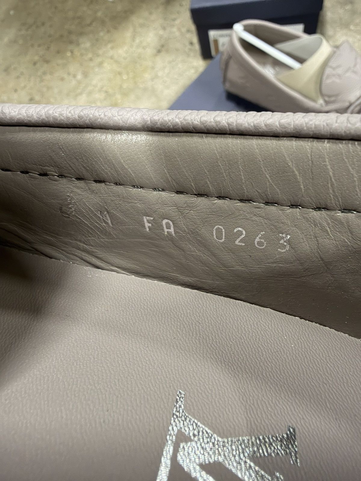 Louis Vuitton Louis Vuitton Driving Monogram Leather Loafers NEW Size US 7 / EU 40 - 8 Thumbnail