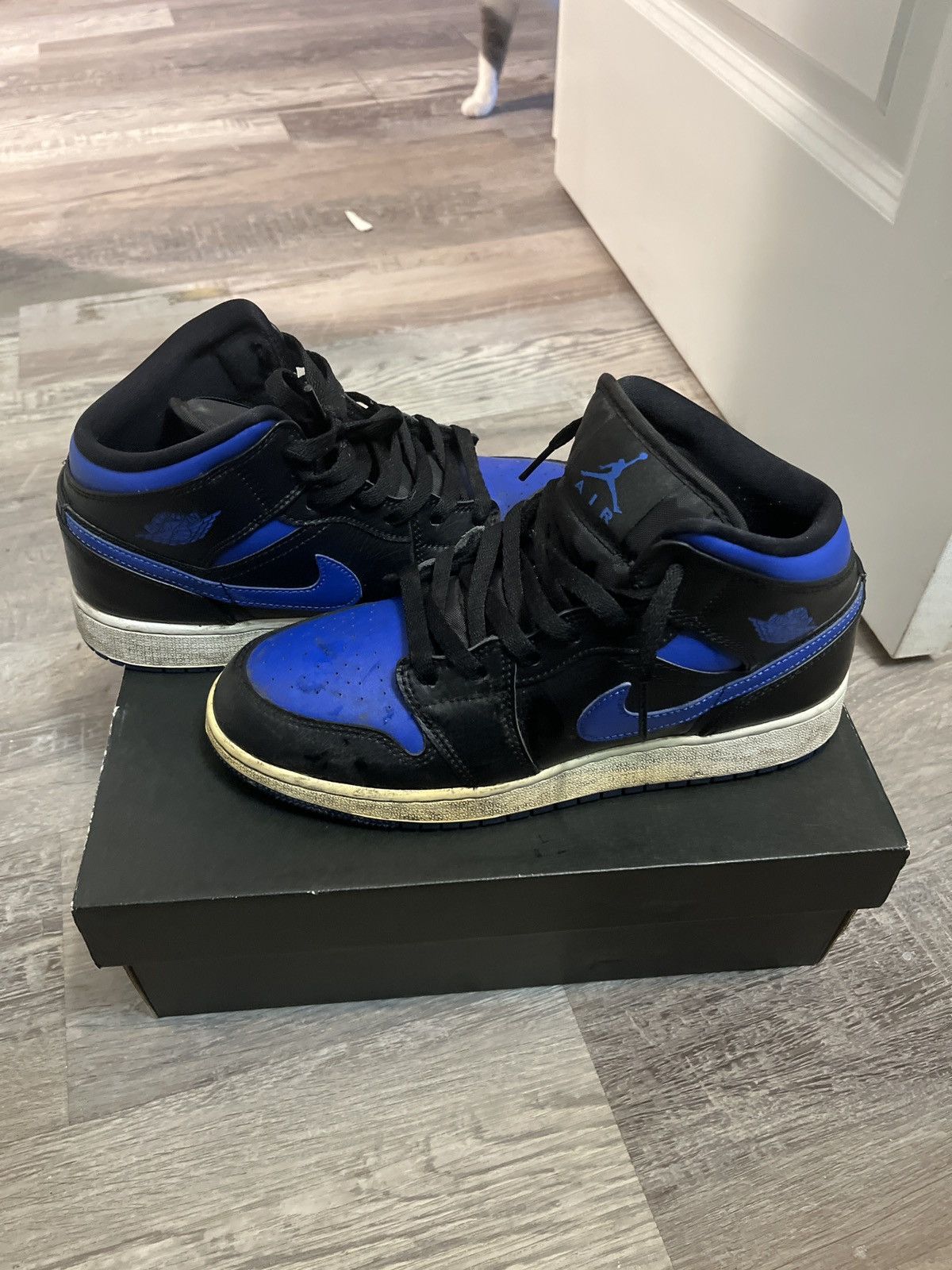 Jordan Brand Air Jordan Black-Hyper Royal-White Size US 6.5 / EU 39-40 - 3 Thumbnail