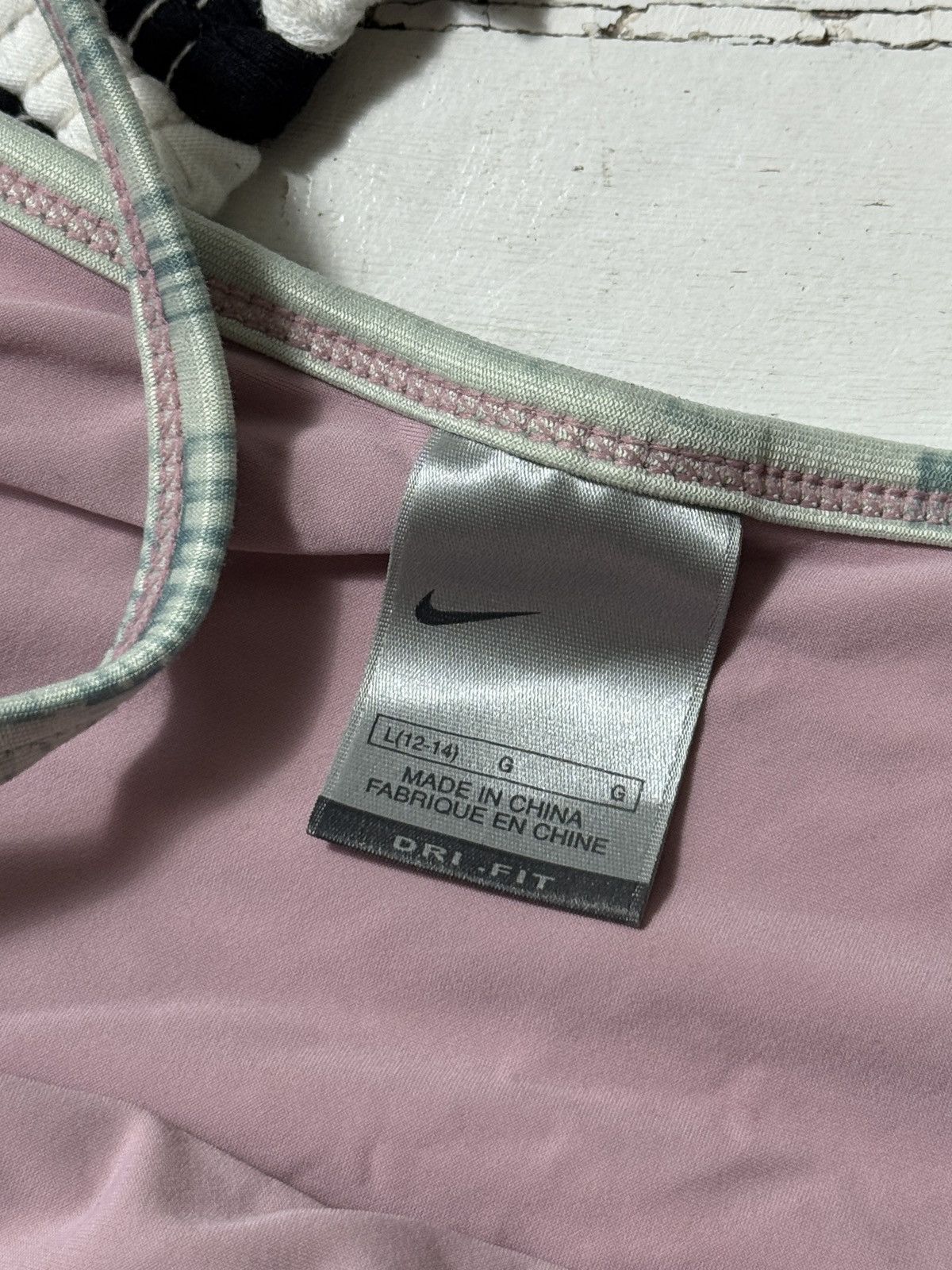 Nike VINTAGE NIKE MINI SWOOSH CUTE CROP TANK TOP 🎀 Size L / US 10 / IT 46 - 3 Thumbnail