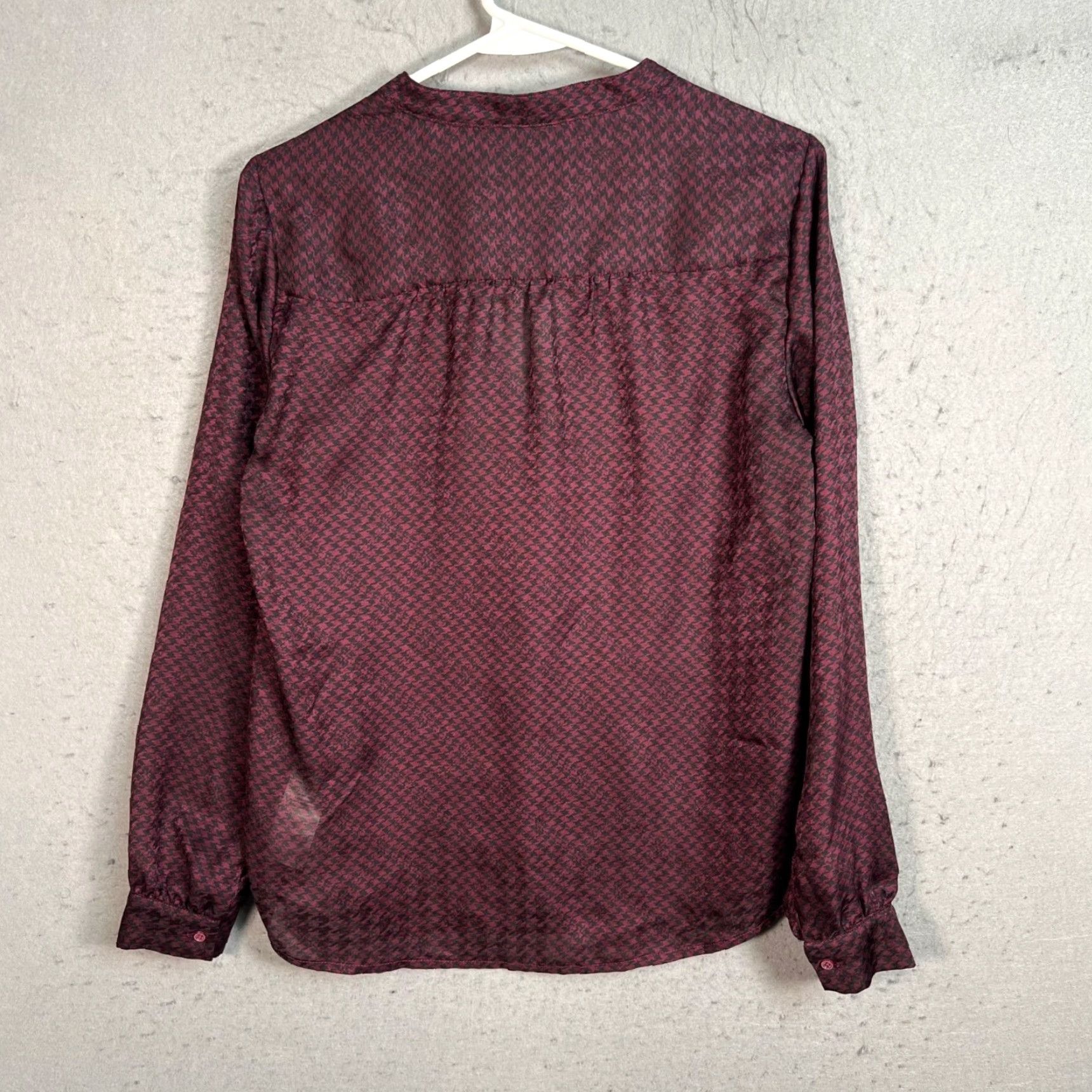 Joie VINTAGE Joie Womens Small Burgundy & Black Houndstooth Button-Up Blouse Shirt Size S / US 4 / IT 40 - 2 Thumbnail