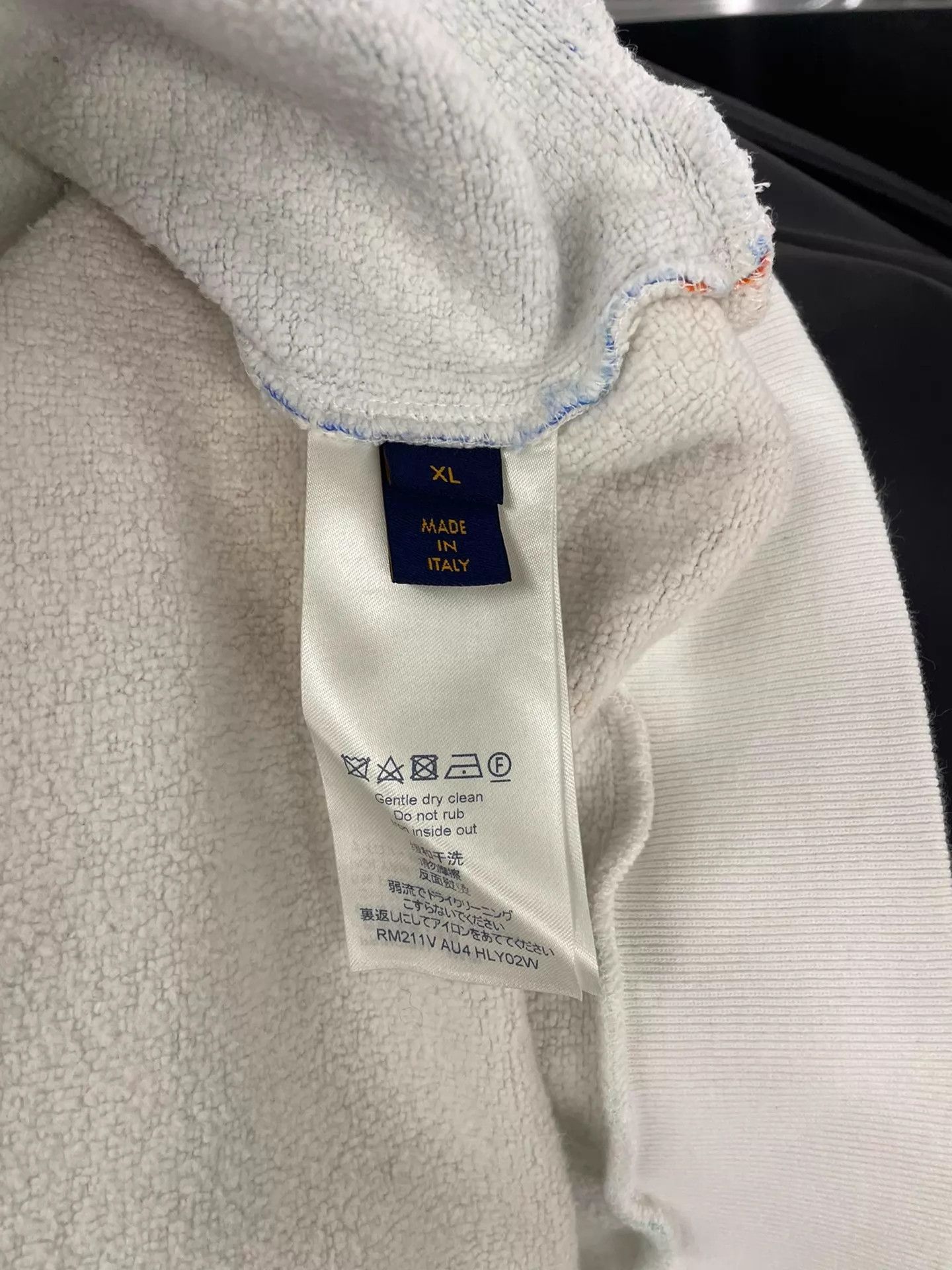 Louis Vuitton Louis Vuitton ink wash good condition XL Size US XL / EU 56 / 4 - 4 Thumbnail