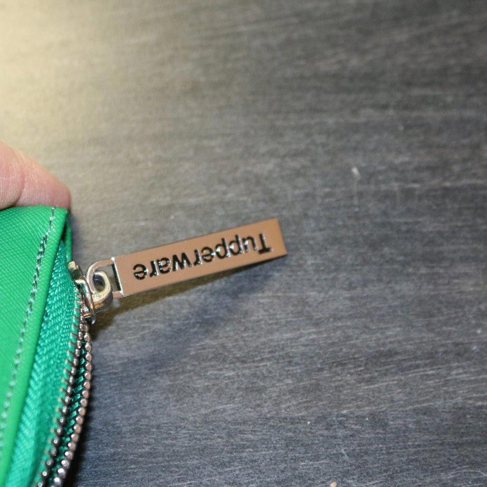 Other Tupperware Logo Consultant Award Wallet Green Zip Leather Size ONE SIZE - 5 Thumbnail
