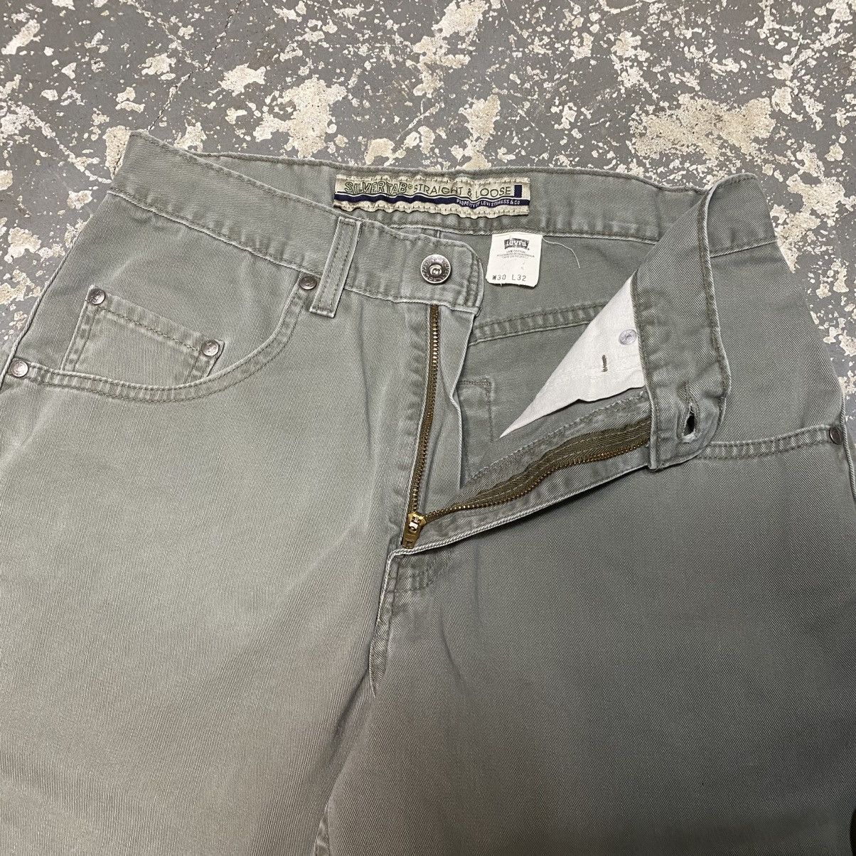 JNCO × Levi's × Vintage Vintage Levi’s Silvertab Loose Baggy Green Work Pants 90s Size US 29 - 4 Thumbnail