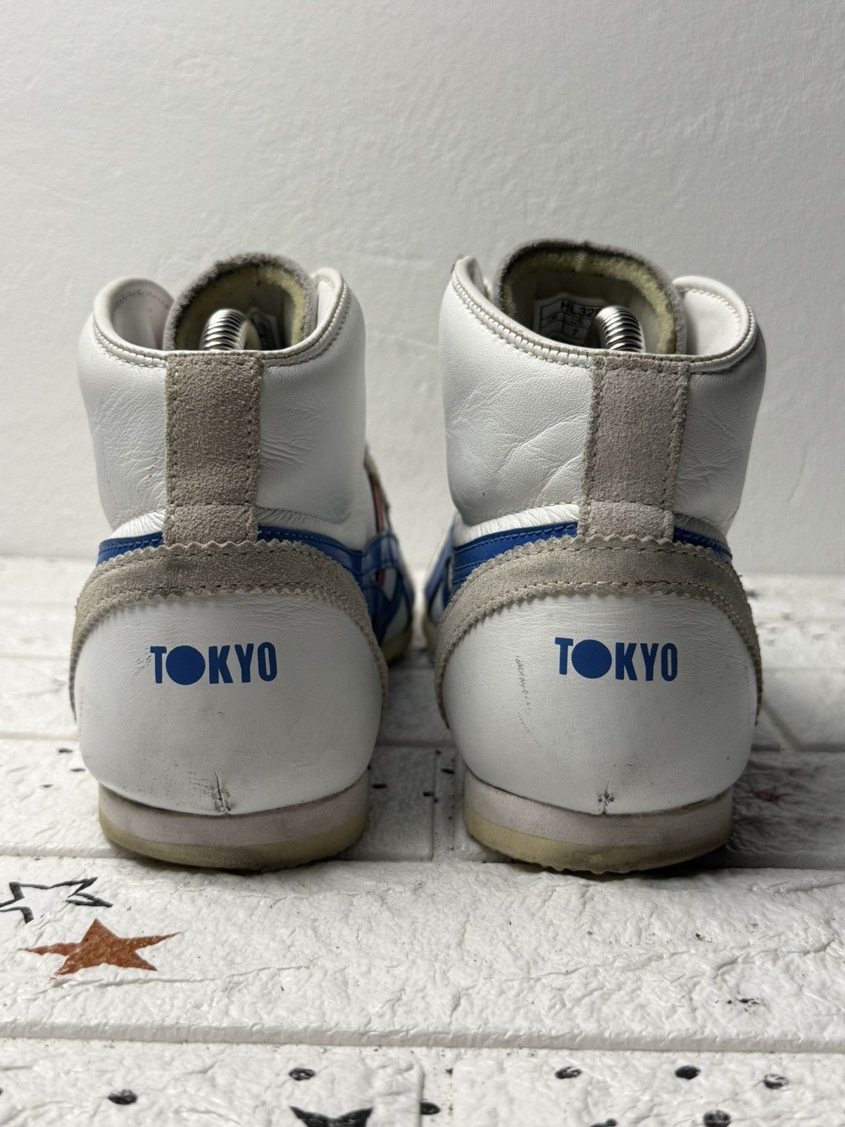 Onitsuka Tiger TOKYO Onitsuka Tiger Mexico 66 Mid Runner US7 UK6.5 EUR40 Size US 7 / EU 40 - 6 Thumbnail