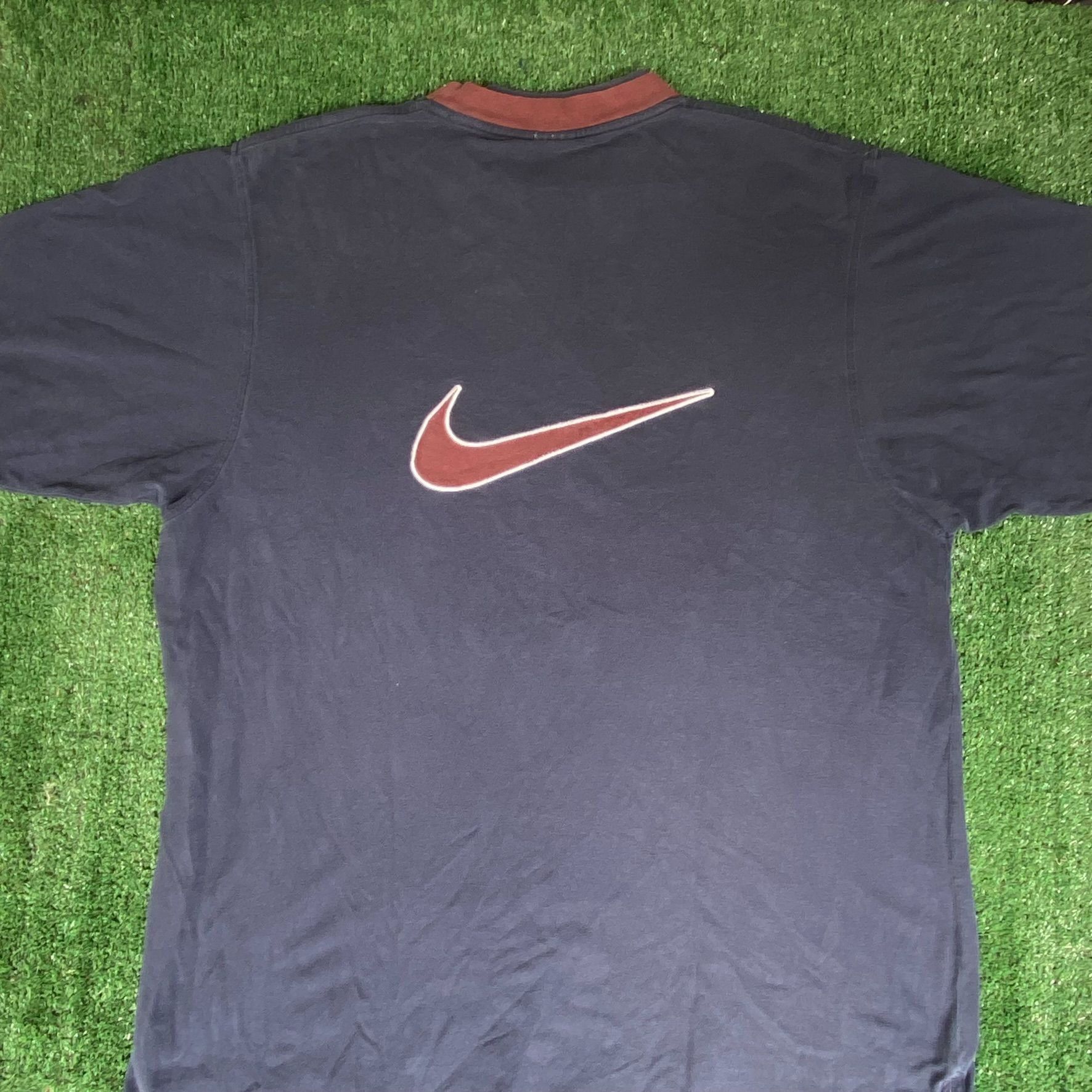 Nike Vintage 90s Nike Center Swoosh Shirt Rare Navy Logo Tee Size US XL / EU 56 / 4 - 1 Thumbnail
