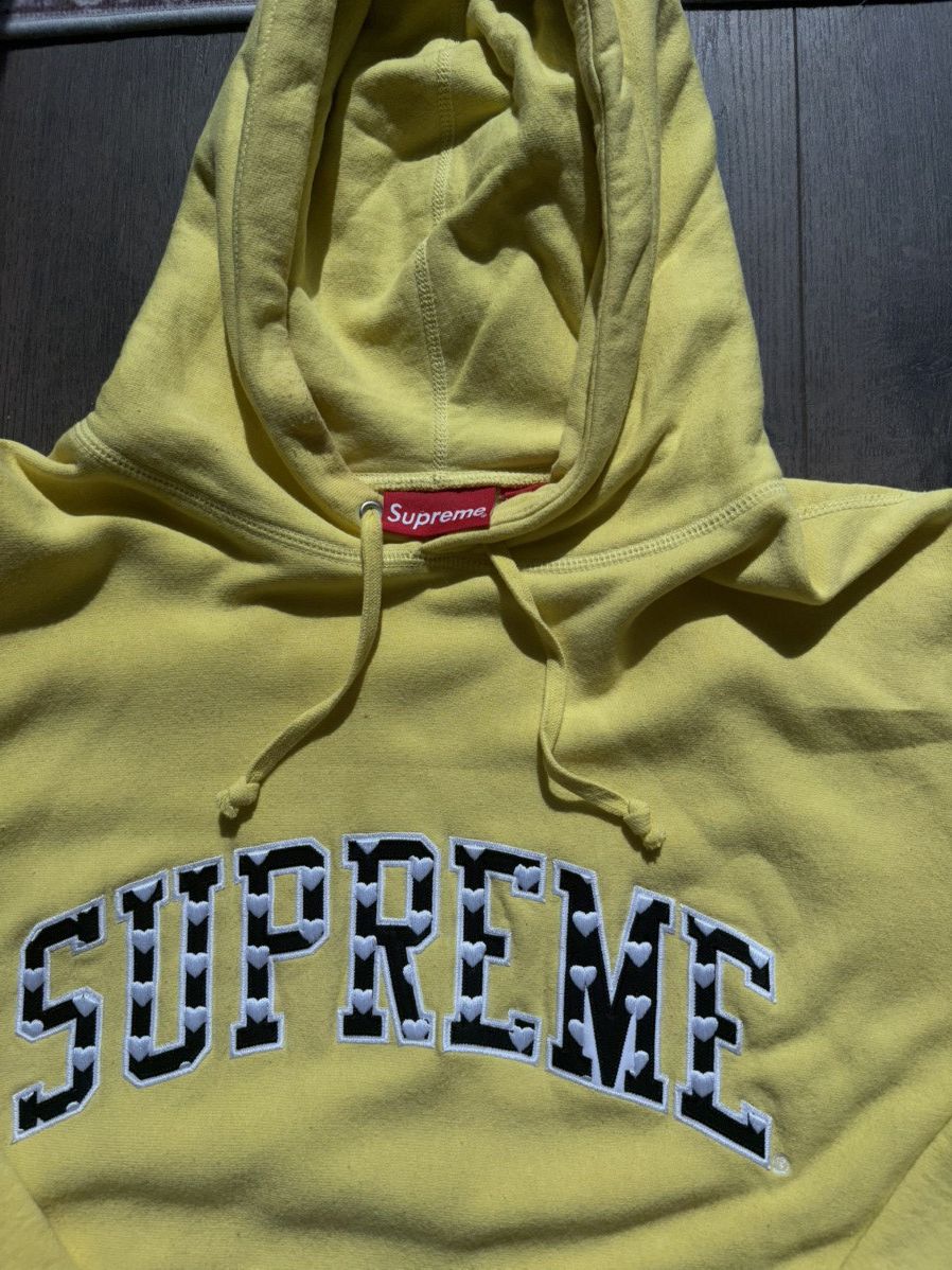 Supreme SS21 Supreme Heart Arc Hoodie Size US XL / EU 56 / 4 - 5 Thumbnail