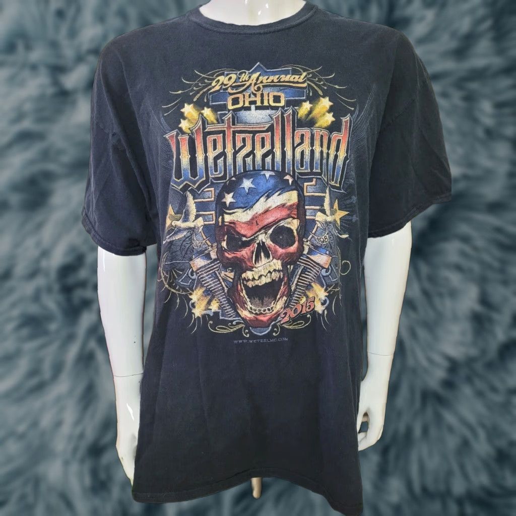 Gildan VINTAGE 2015 Wetzelland Biker Rally Concert T Shirt 2XL XXL Bret Michaels Tommy Castro Gildan Men Black Graphic Tee Shirt Size US XXL / EU 58 / 5 - 1 Thumbnail
