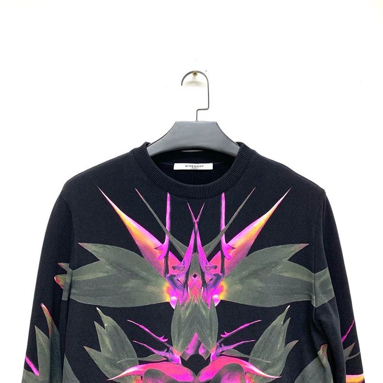 Givenchy Givenchy Paradise Bird Printed Sweatshirt 2506-Nextarrow Size US S / EU 44-46 / 1 - 3 Thumbnail