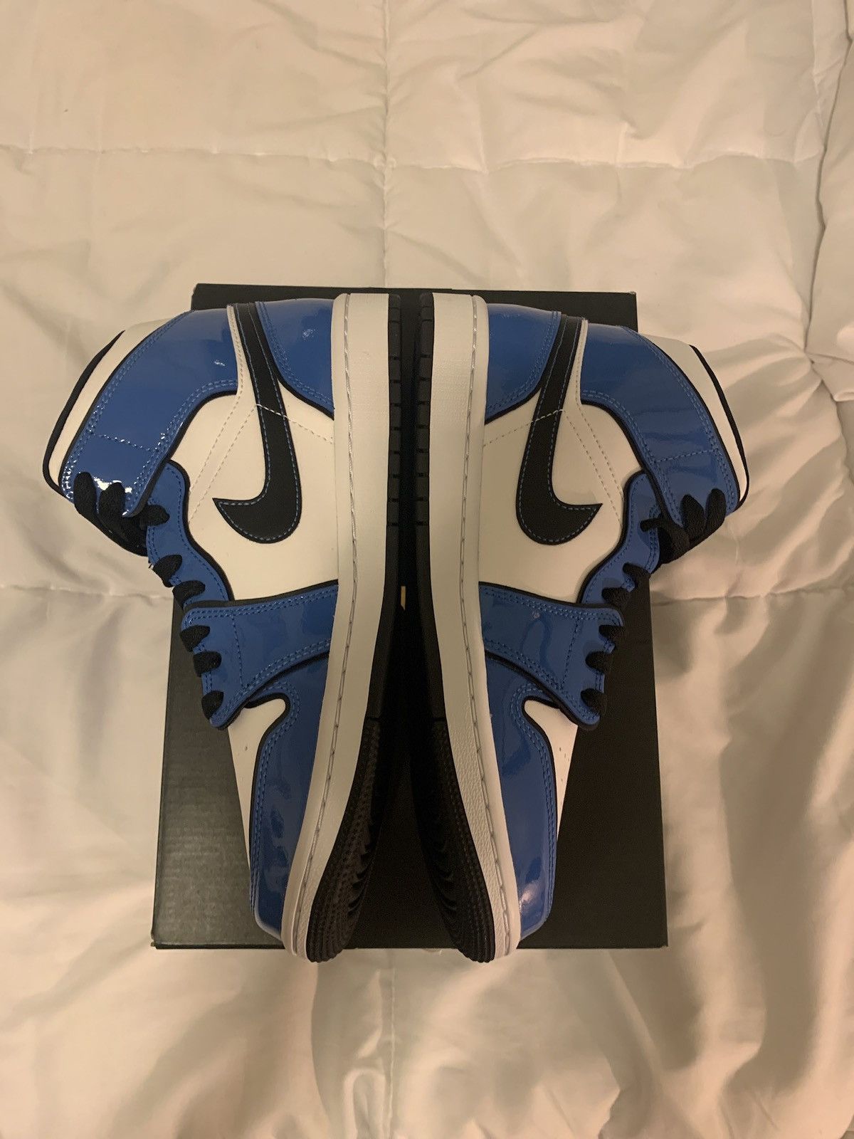 Jordan Brand Air Jordan 1 Mid SE ‘Signal Blue’ Size US 7.5 / EU 40-41 - 2 Thumbnail