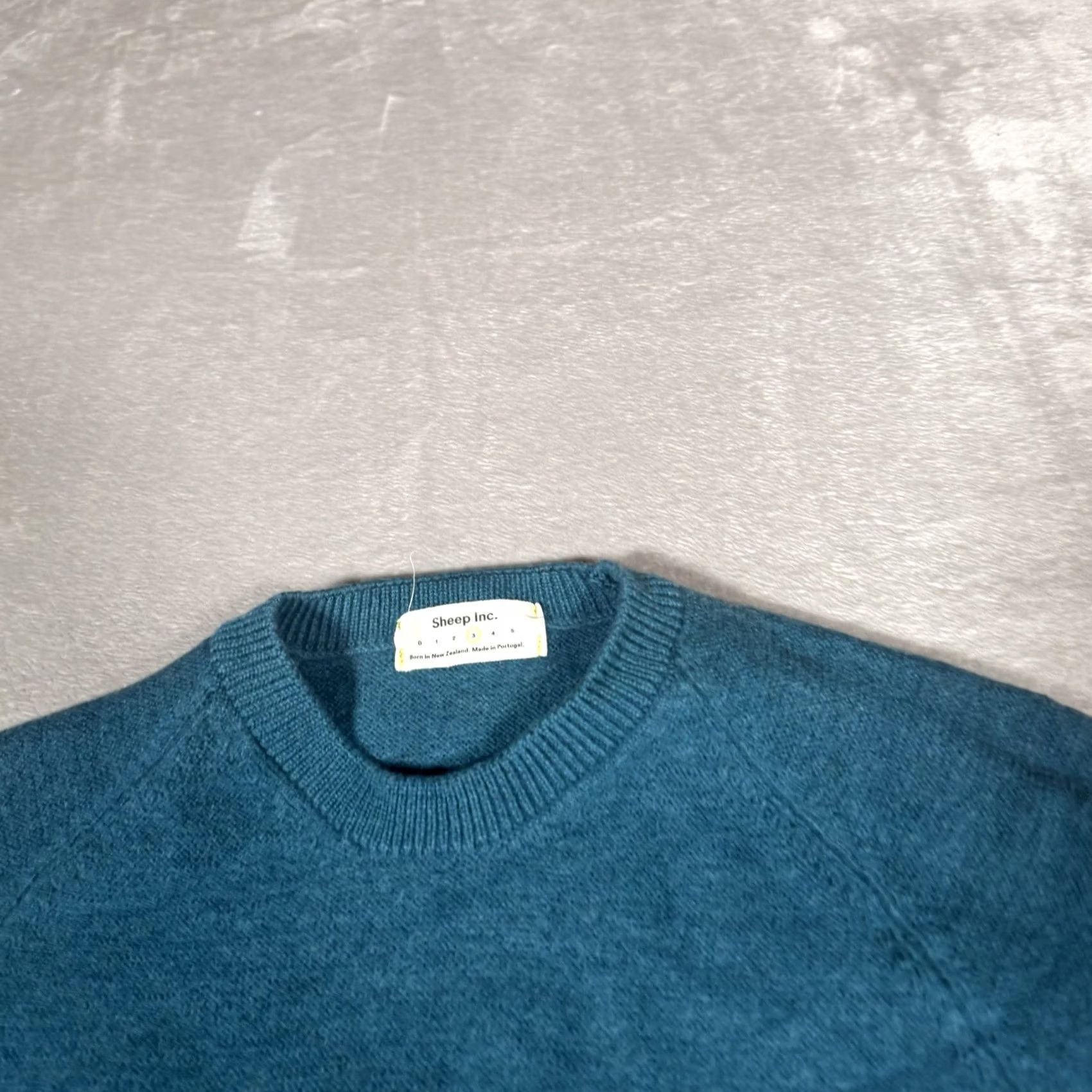 Vintage Sheep INC Sweater Mens Pullover Crew Neck Blue 100% Merino Wool Classic Knit Tight-Knit Hand Wash Only Yellow Circle Logo (3) Size US S / EU 44-46 / 1 - 2 Thumbnail