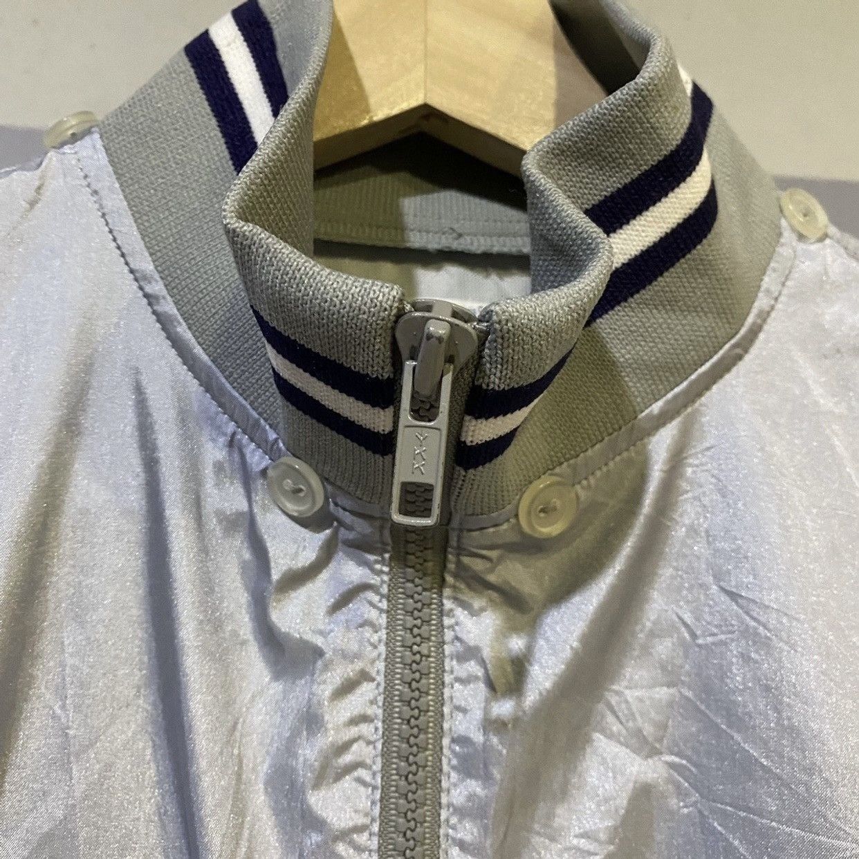 Champion × Vintage Vintage Champion Windbreaker Jacket Size US L / EU 52-54 / 3 - 5 Thumbnail