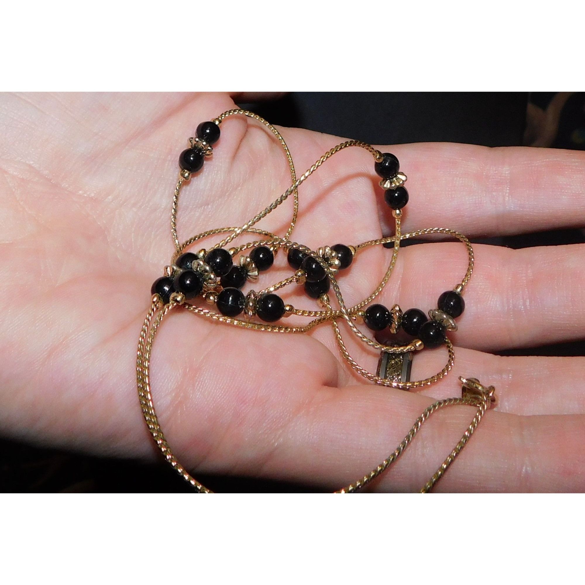 Other Vintage Simple Elegant Black And Gold Tone Station Necklace Size ONE SIZE - 2 Thumbnail