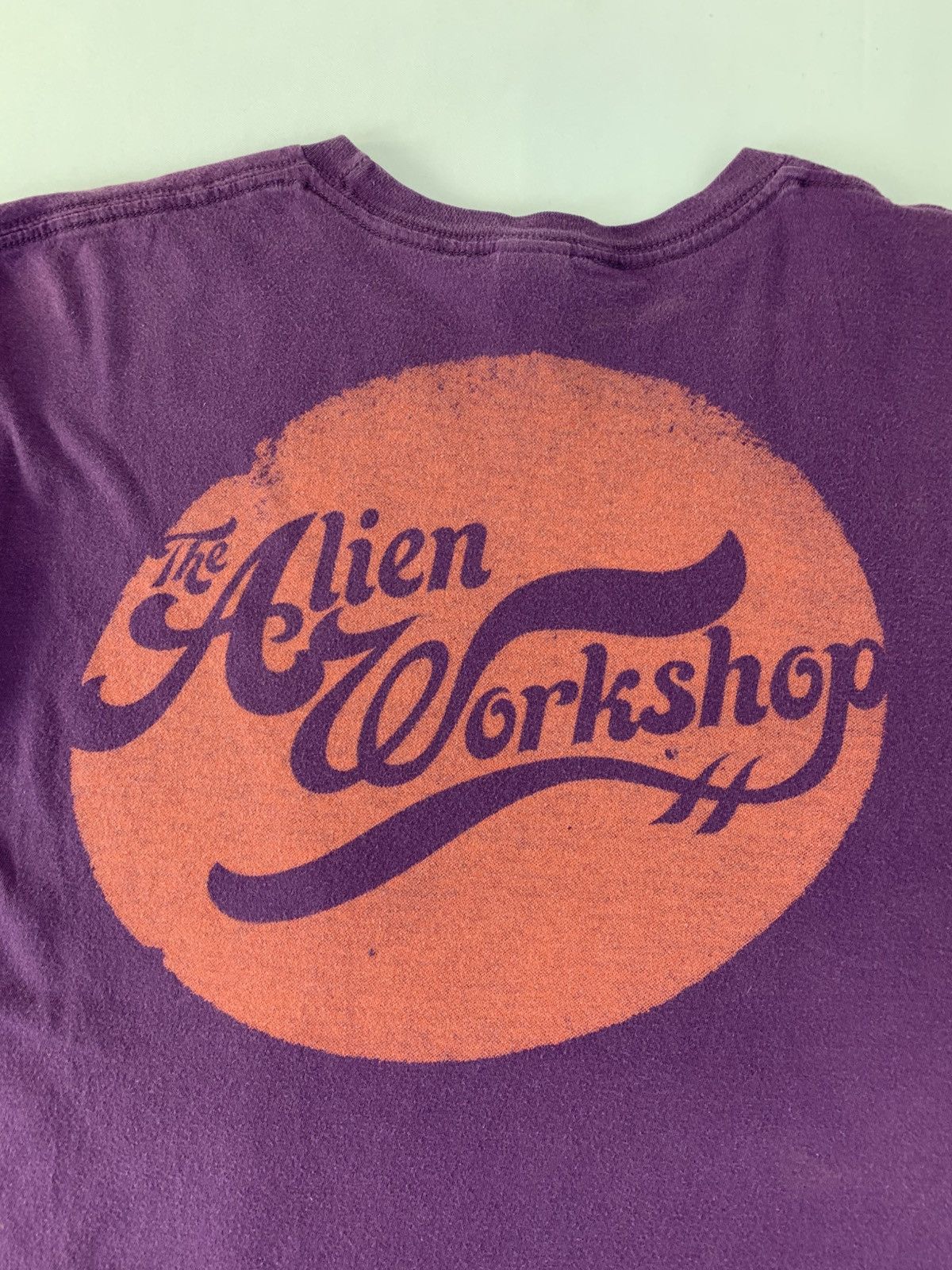 Alien Workshop 90s Alien Workshop Big Logo Spell Out Crewneck Printed Tee Size US M / EU 48-50 / 2 - 3 Thumbnail