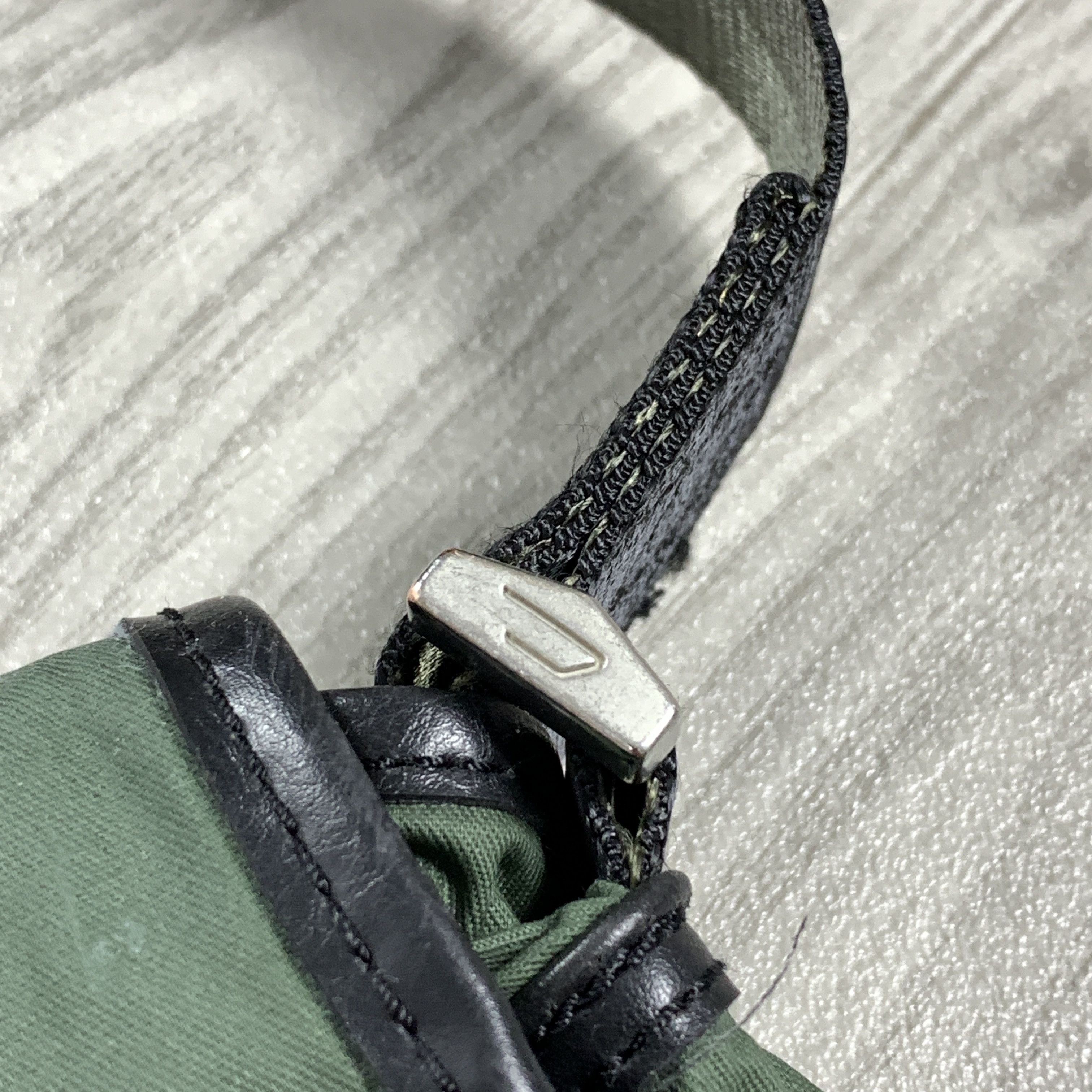 Diesel Vintage Diesel Y2K Rare Khaki Crossbody Euro Industrial Bag Size ONE SIZE - 7 Thumbnail