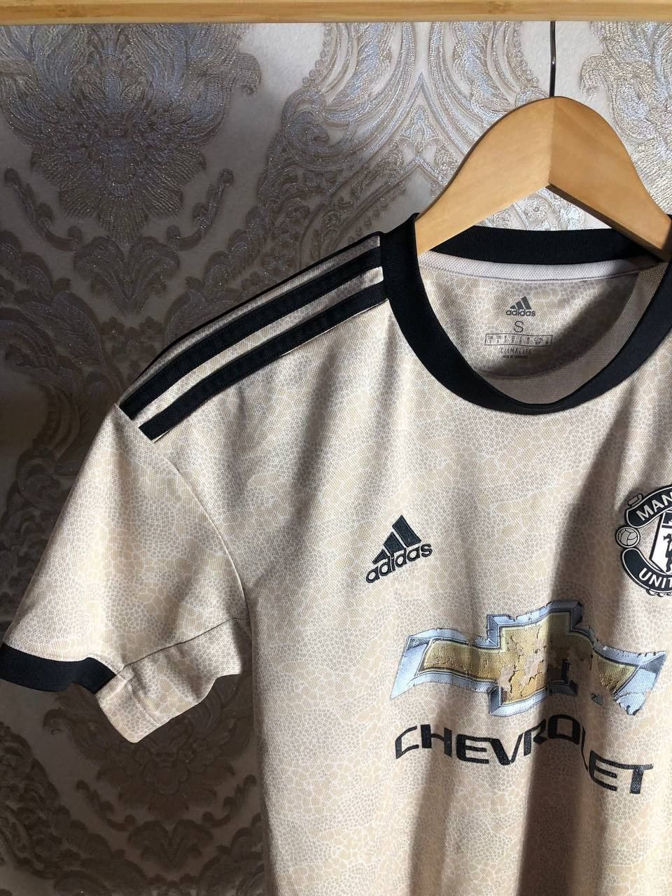 Adidas Vintage Adidas FC Manchester United England Soccer Jersey Size US S / EU 44-46 / 1 - 4 Thumbnail