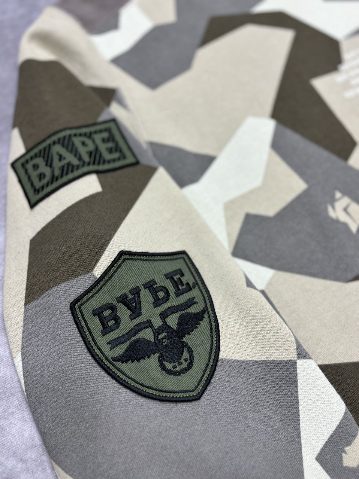 Bape BAPE Splinter Camo Patched Wide Crewneck Beige Size US L / EU 52-54 / 3 - 4 Thumbnail